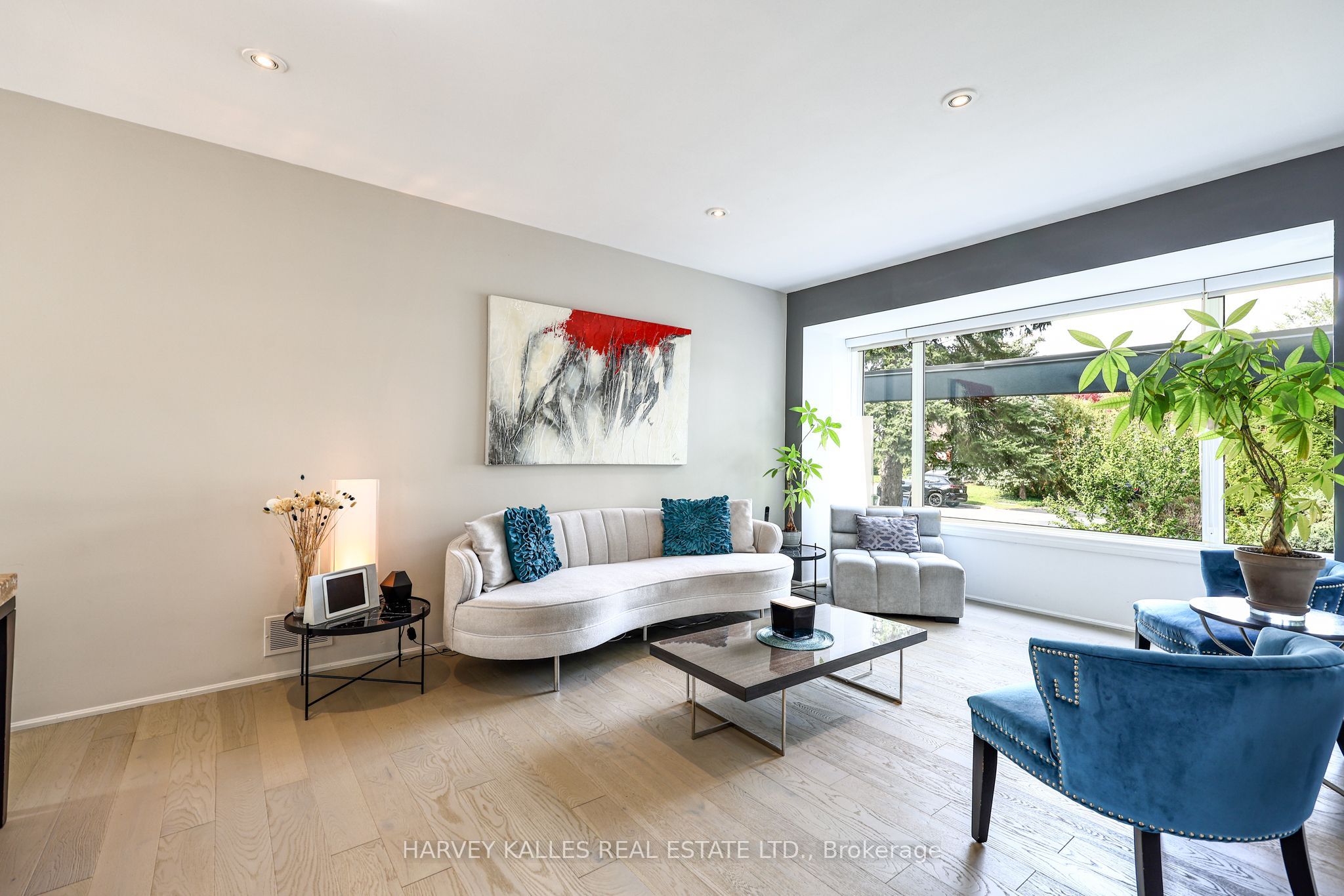 90 Berkinshaw Crescent Property Photo 12