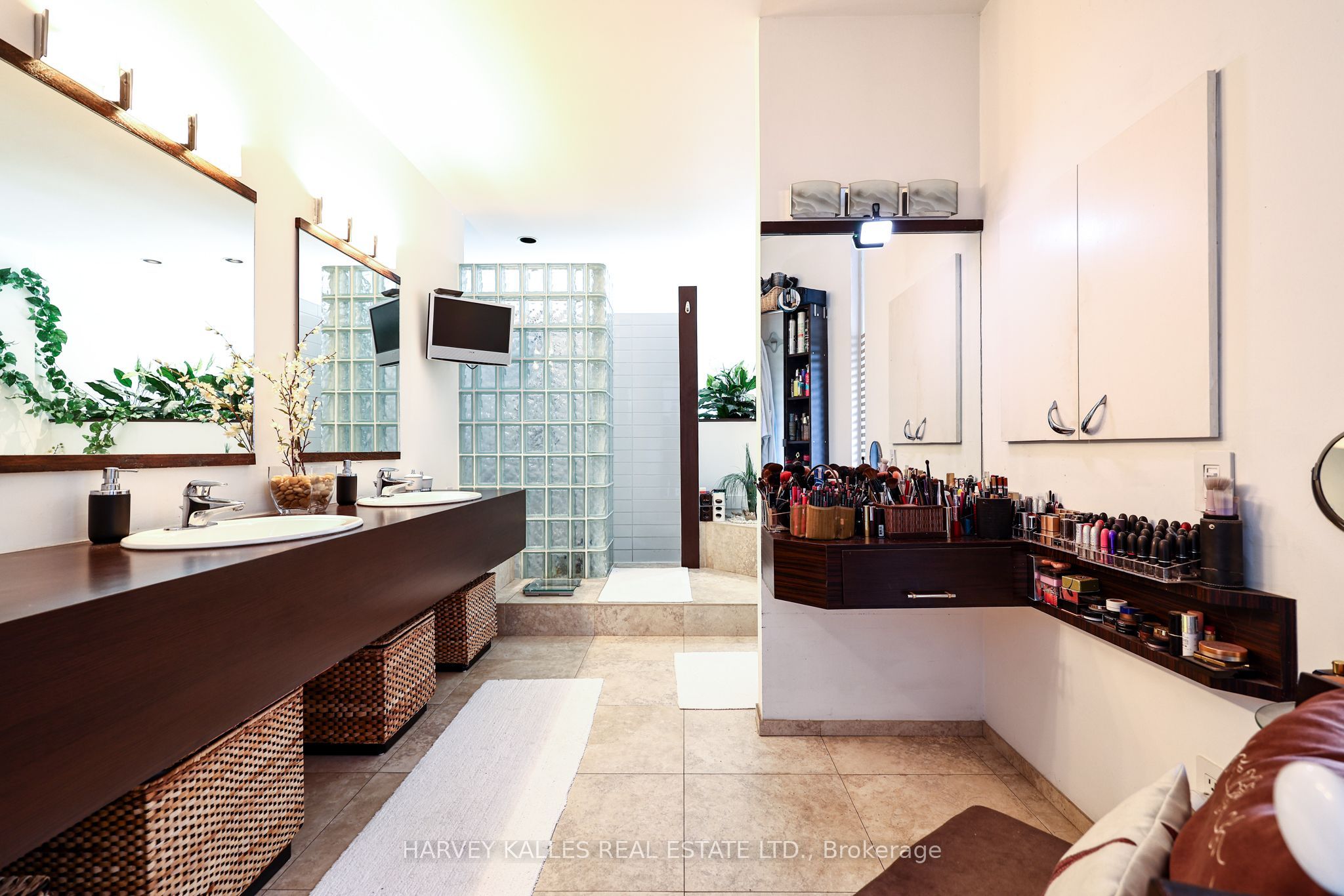 90 Berkinshaw Crescent Property Photo 32