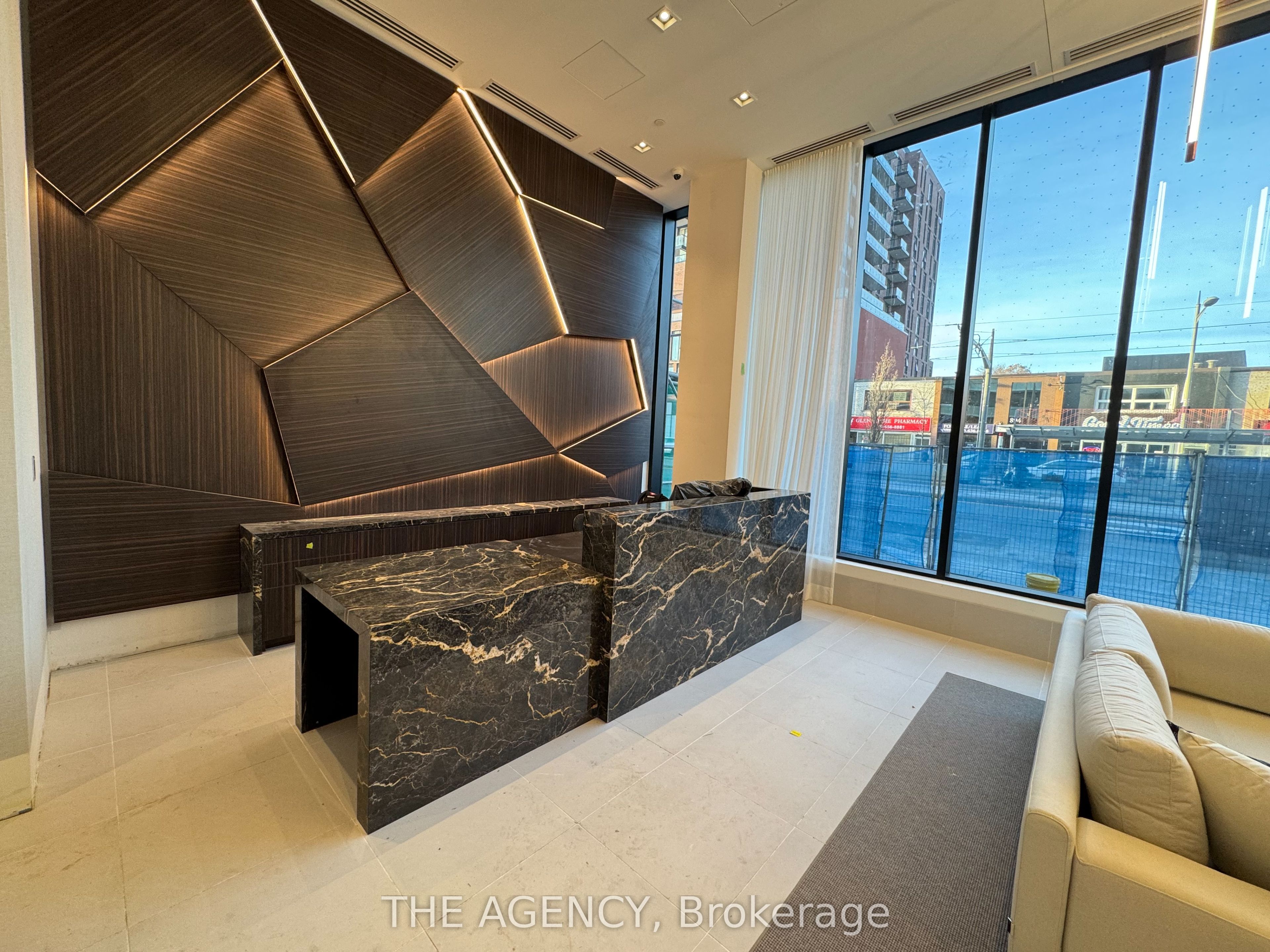 863 St Clair Avenue W 606 Property Photo 17