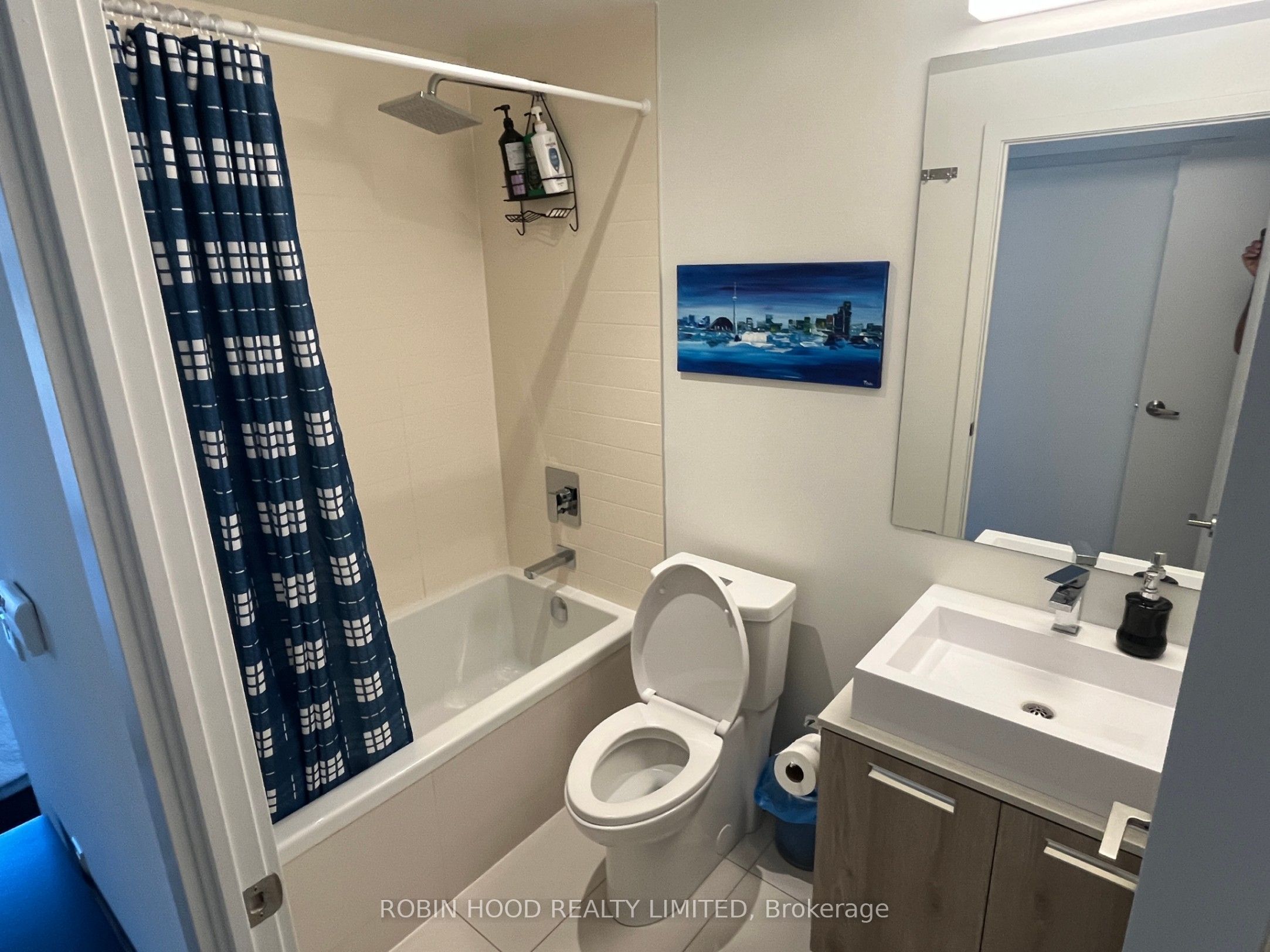 2a Church Street 910 Property Photo 8