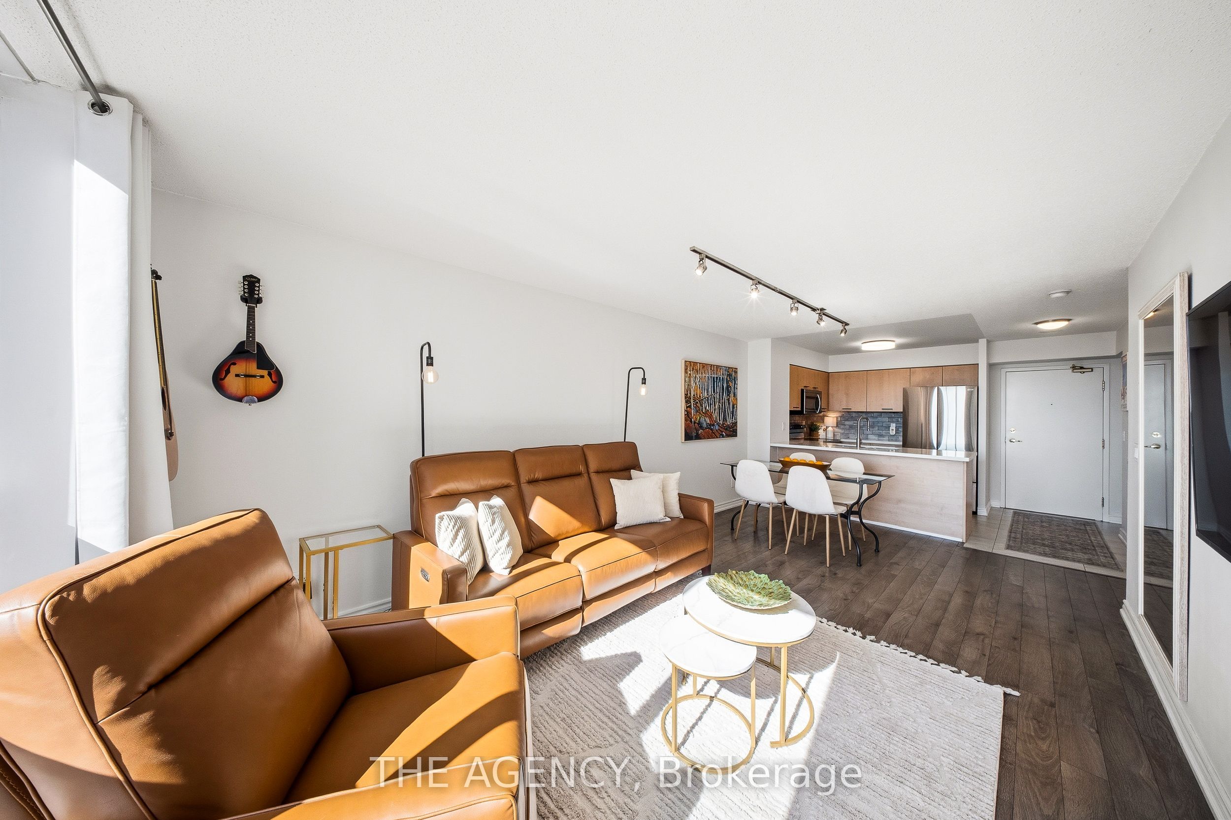 51 Harrison Garden Boulevard 809 Property Photo 10