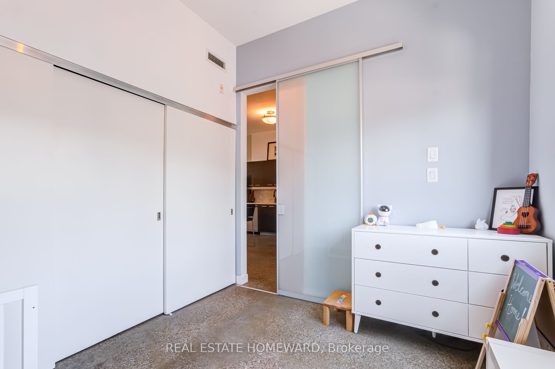 549 King Street E 310 Property Photo 14