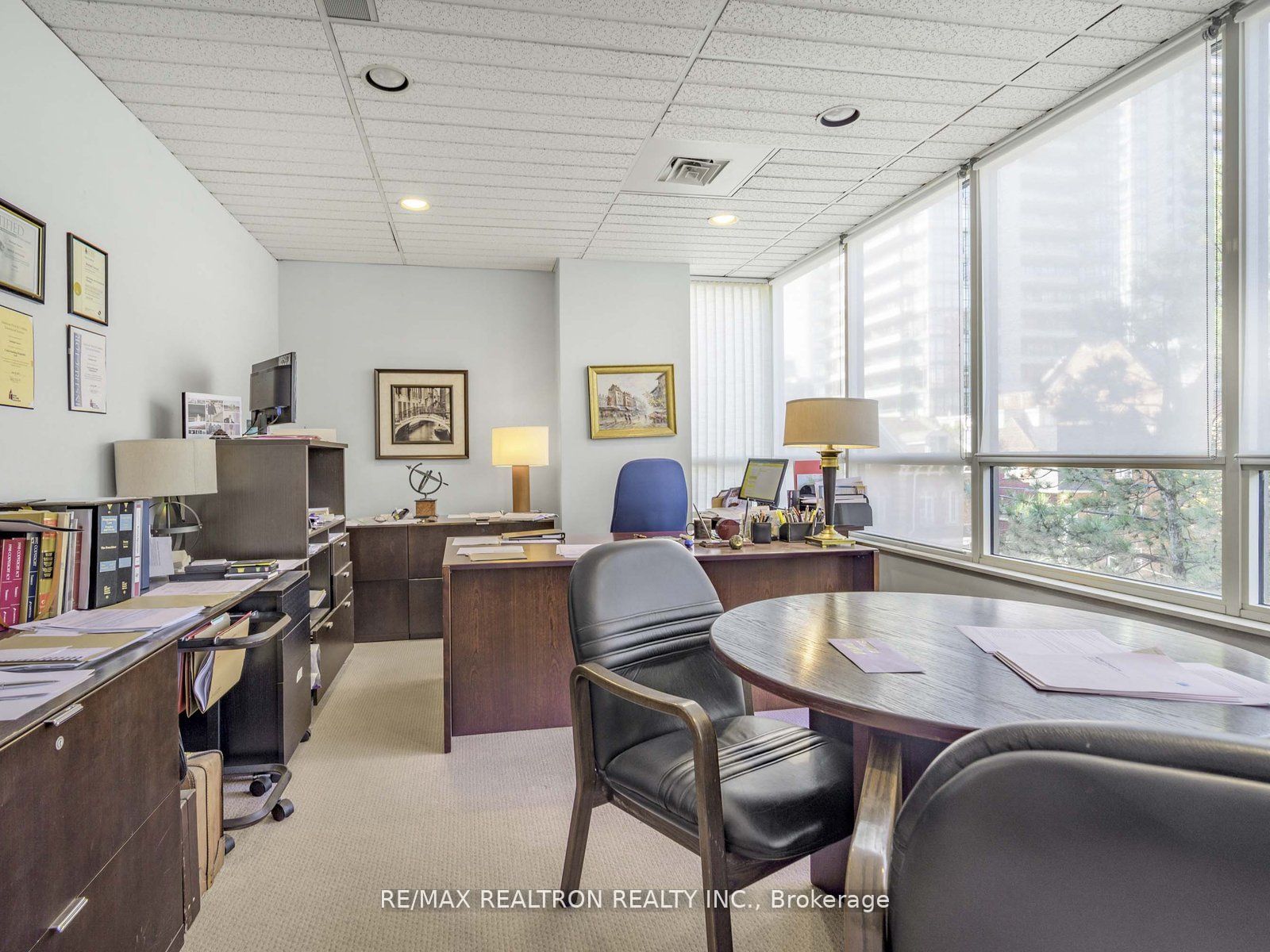 120 Carlton Street 404 Property Photo 16