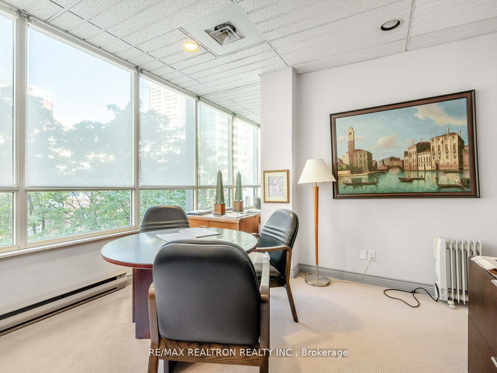 120 Carlton Street 404 Property Photo 17