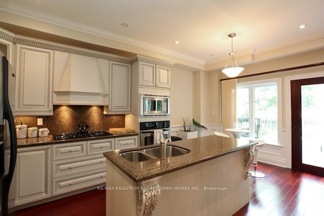 102 York Mills Road Property Photo 5
