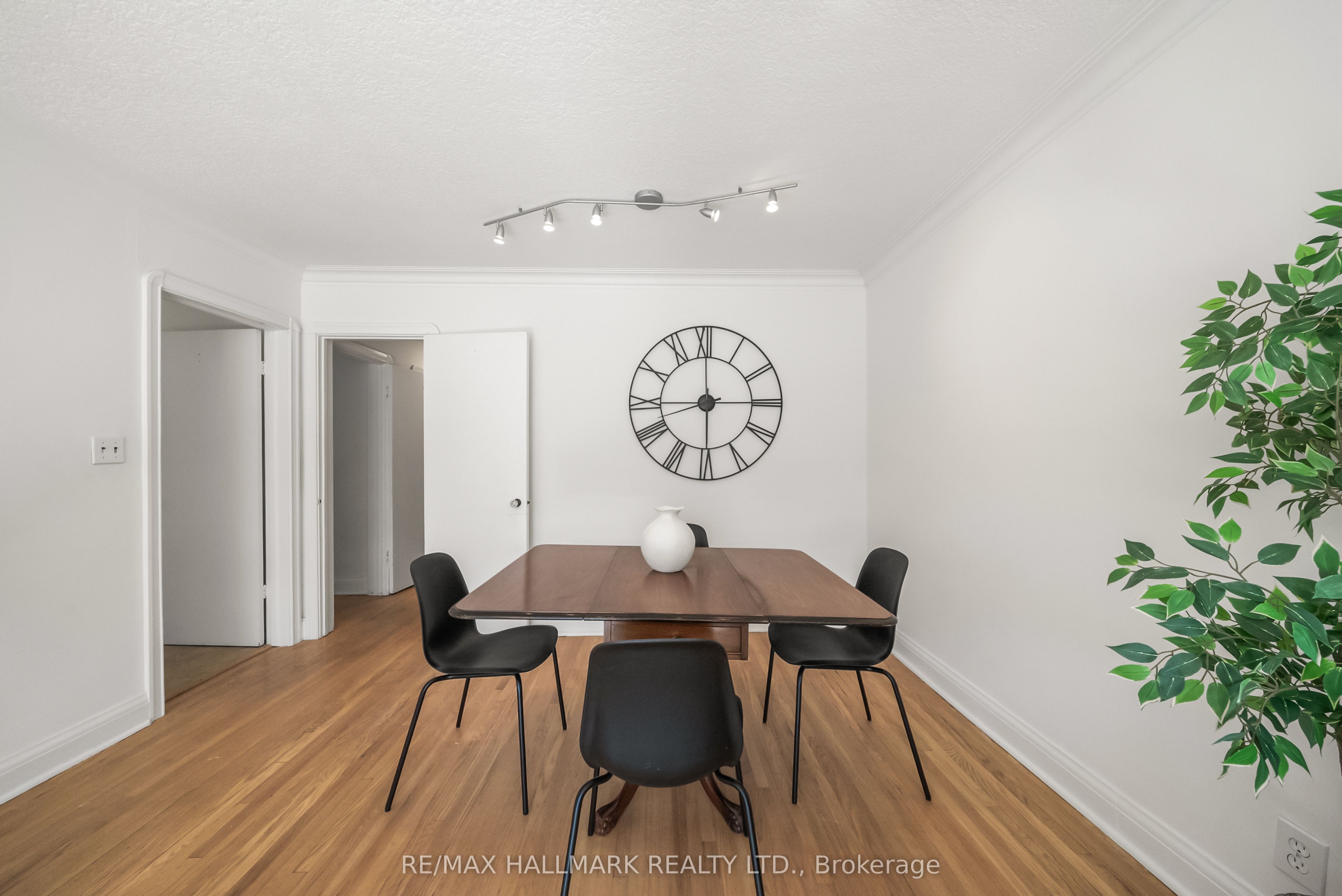 50 Connaught Avenue Property Photo 7