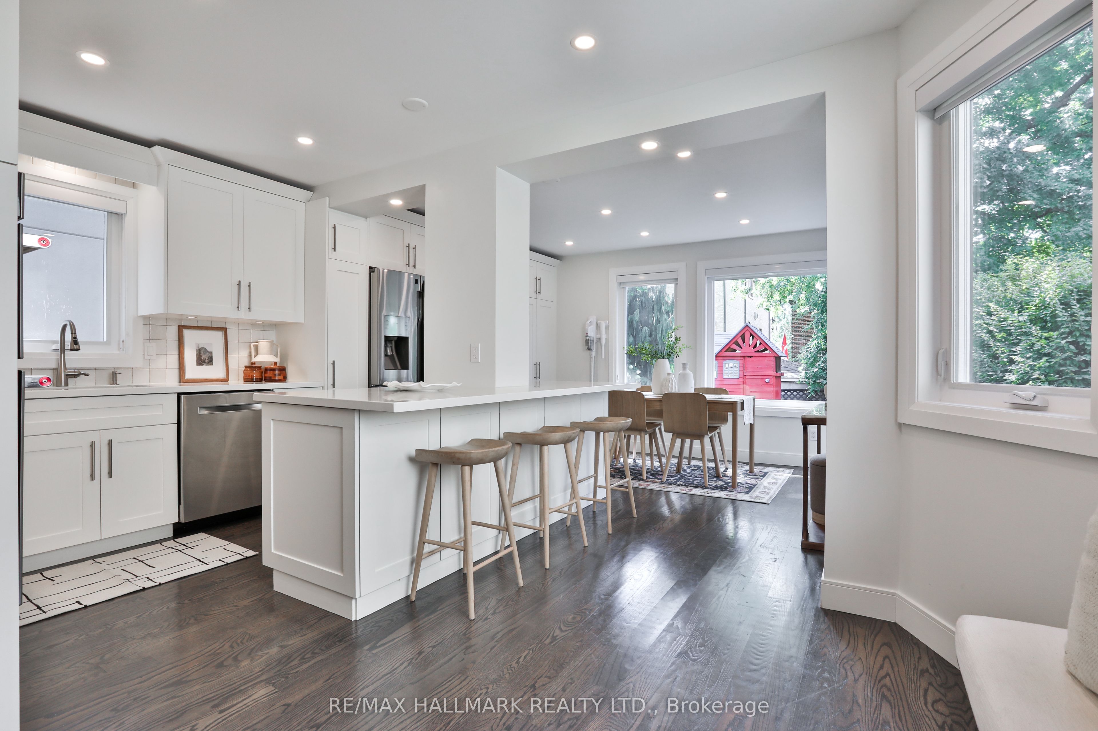 163 Roe Avenue Property Photo 12