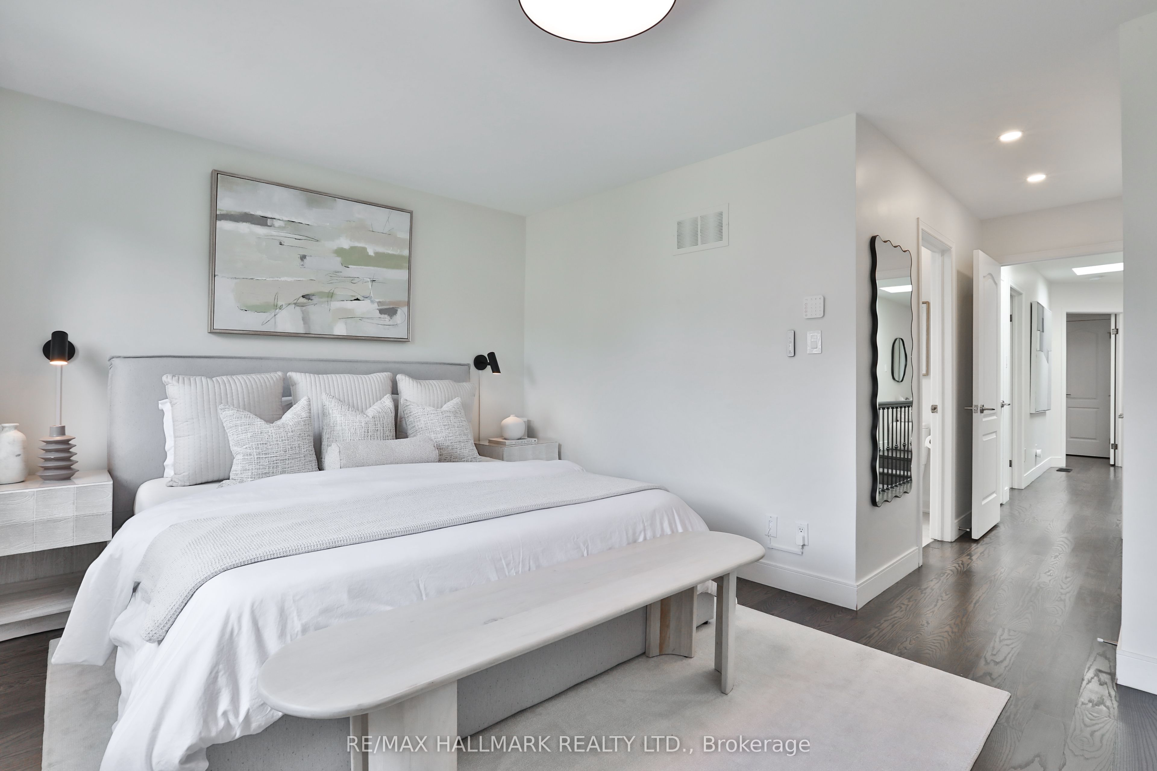 163 Roe Avenue Property Photo 22