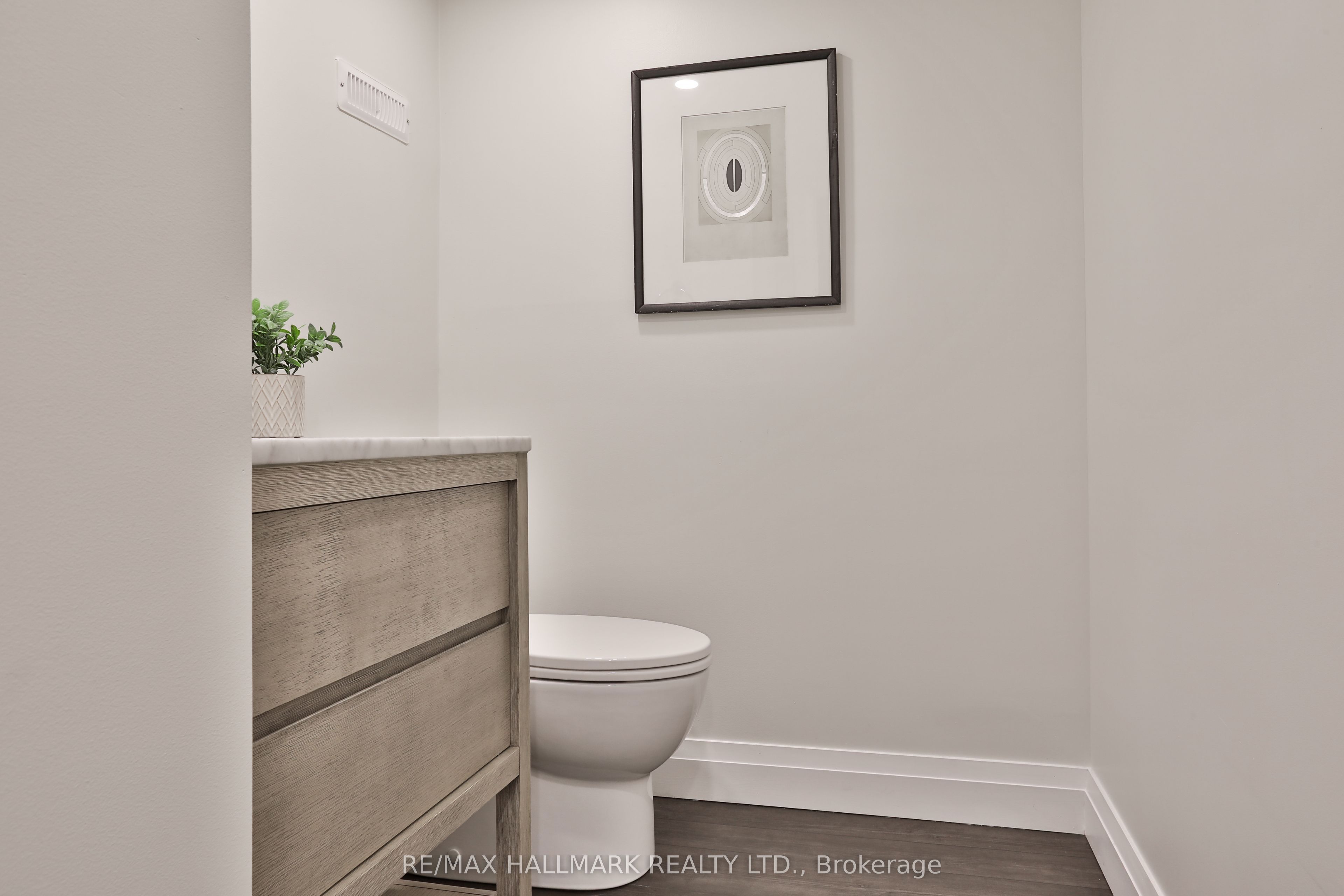 163 Roe Avenue Property Photo 36
