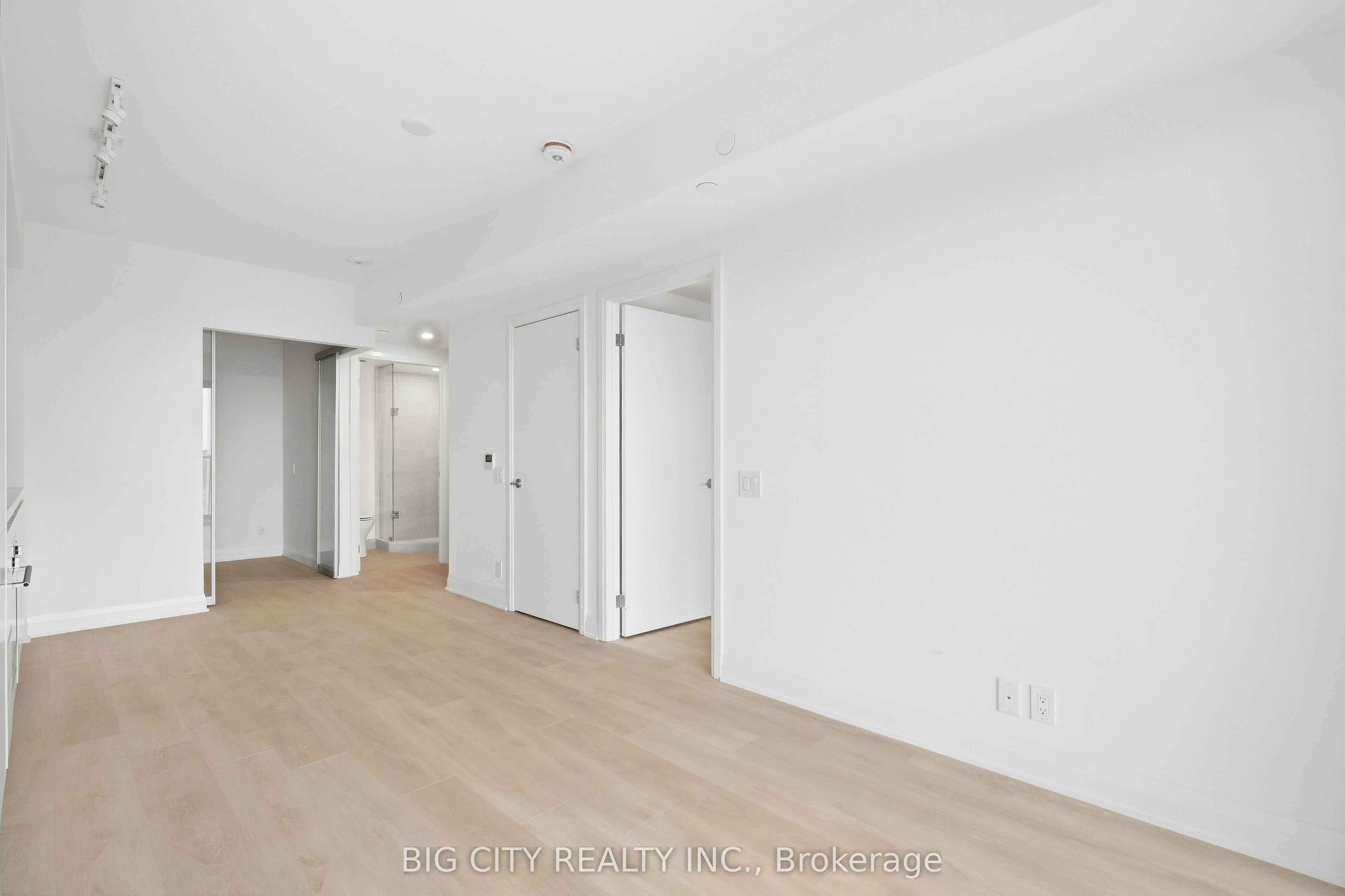 25 Frederick Todd Way 711 Property Photo 14