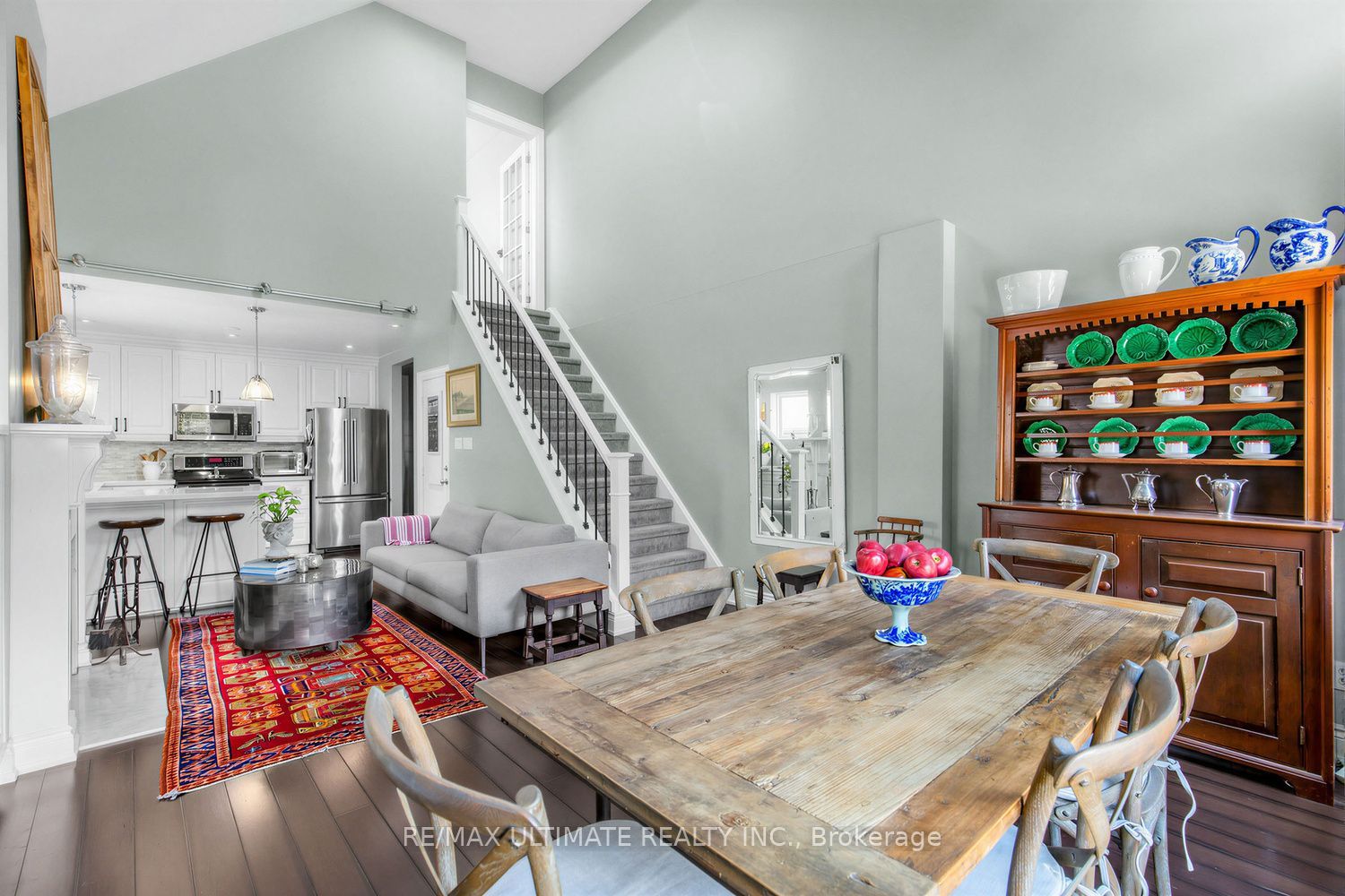 185 Castlefield Avenue Property Photo 10
