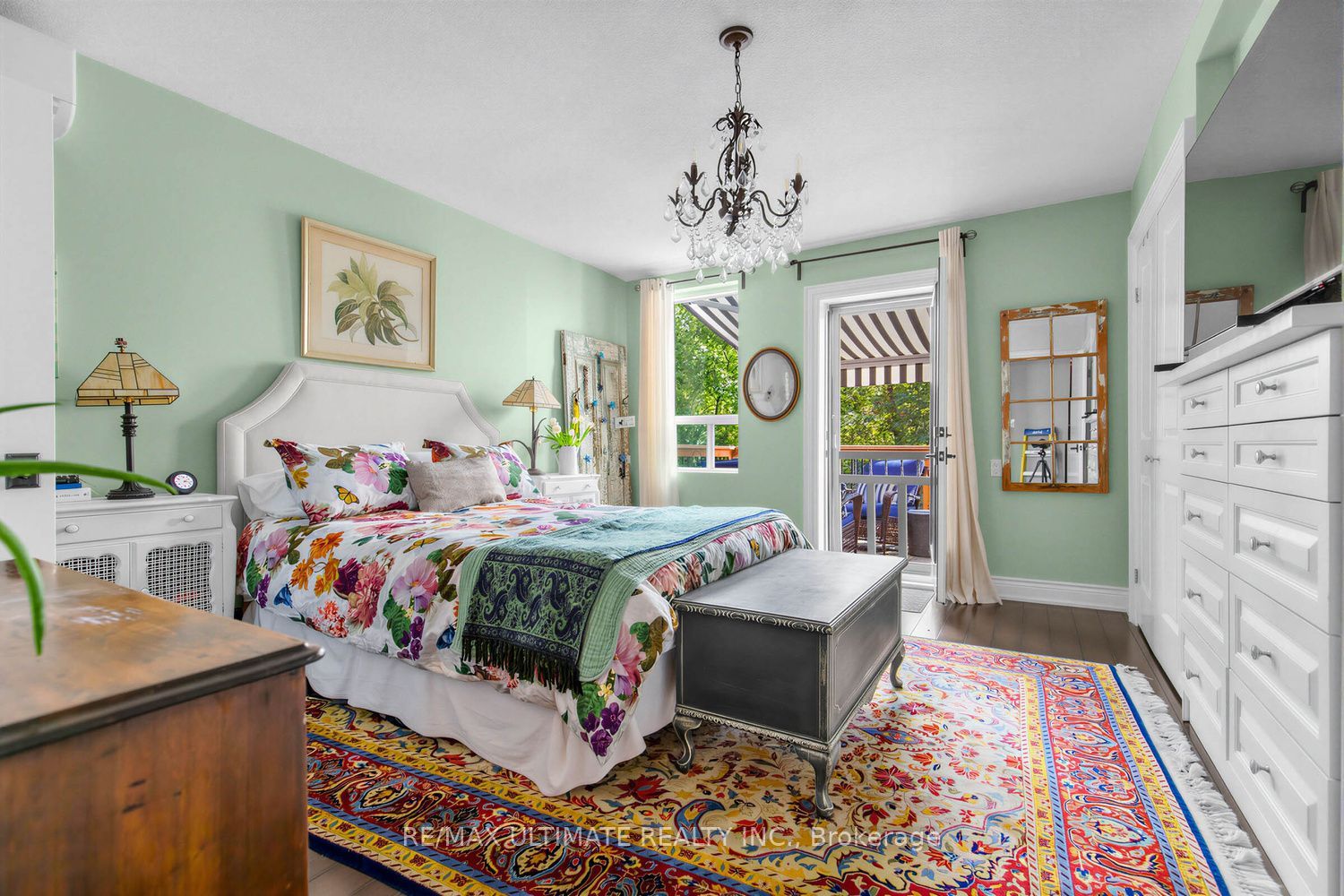 185 Castlefield Avenue Property Photo 13