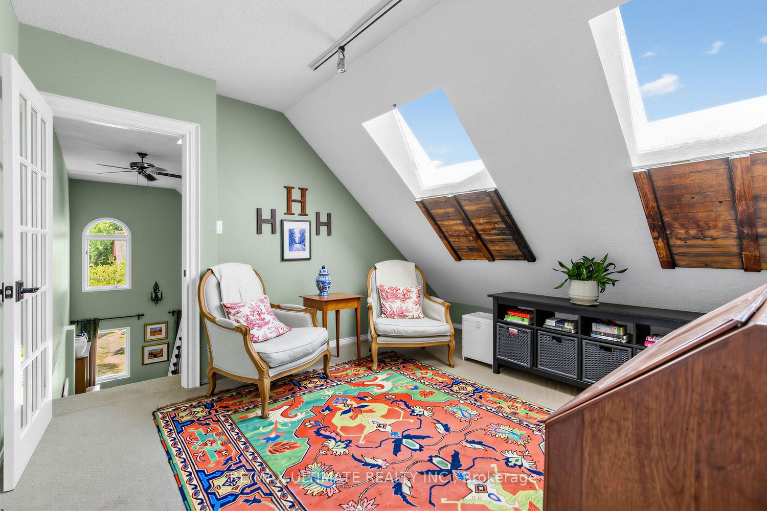 185 Castlefield Avenue Property Photo 20