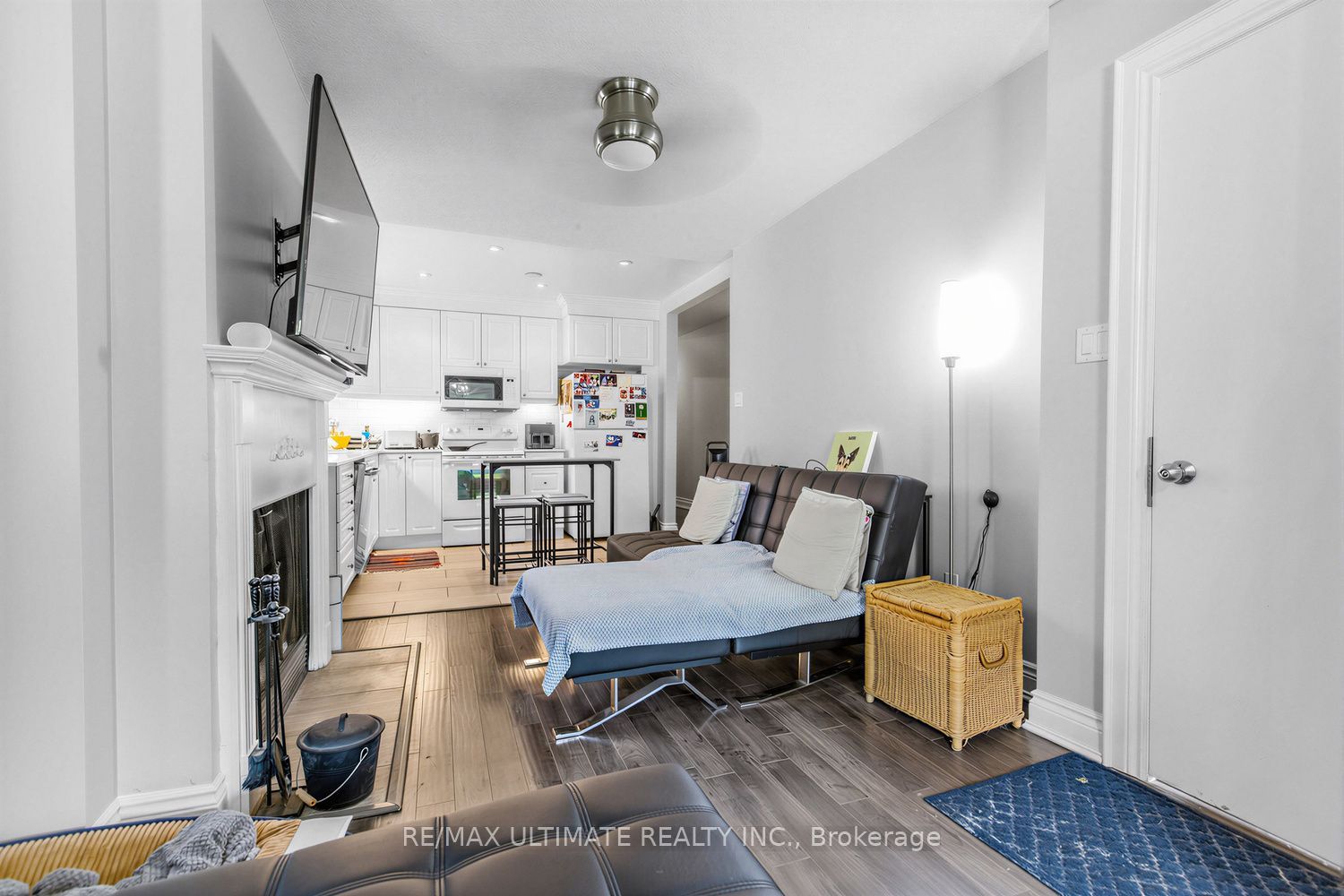 185 Castlefield Avenue Property Photo 26