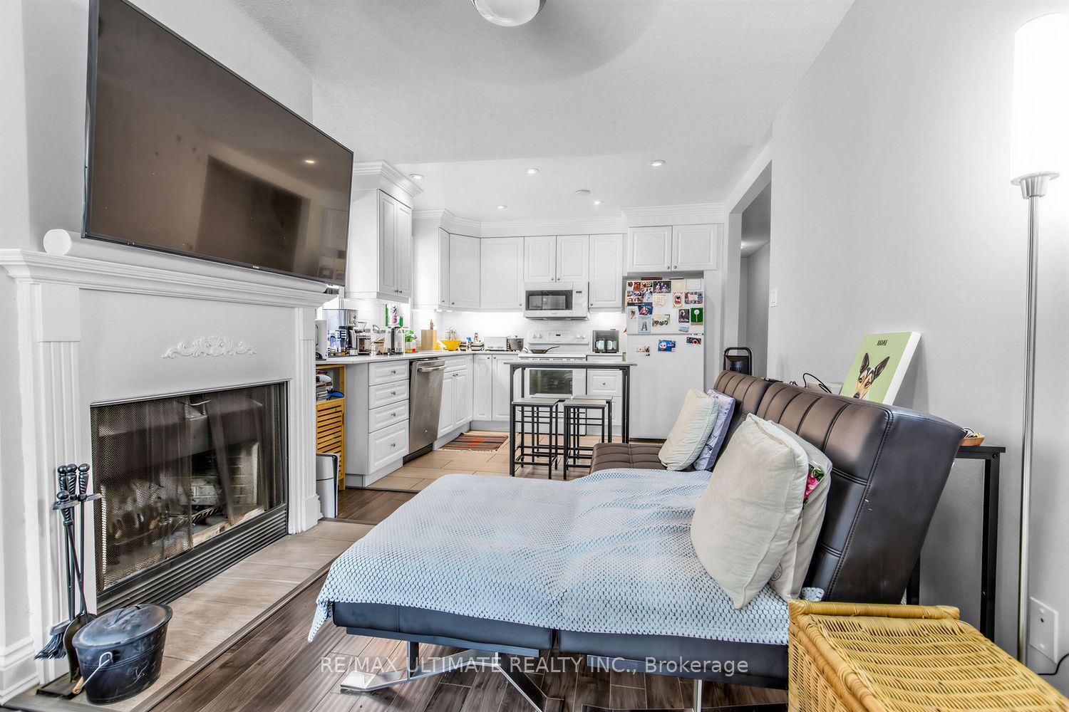 185 Castlefield Avenue Property Photo 27