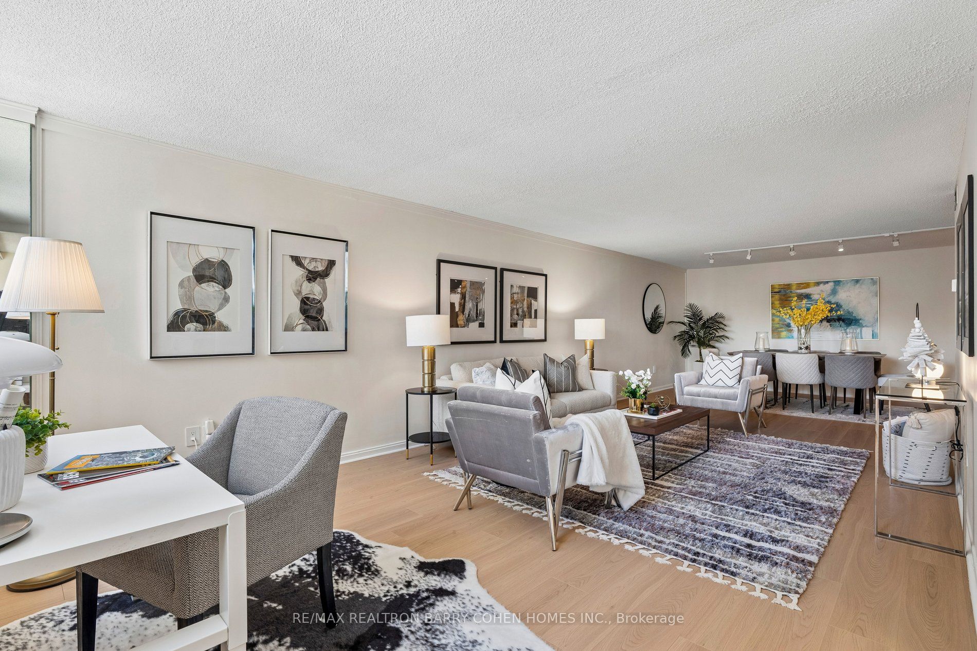 360 Bloor Street E 301 Property Photo 14