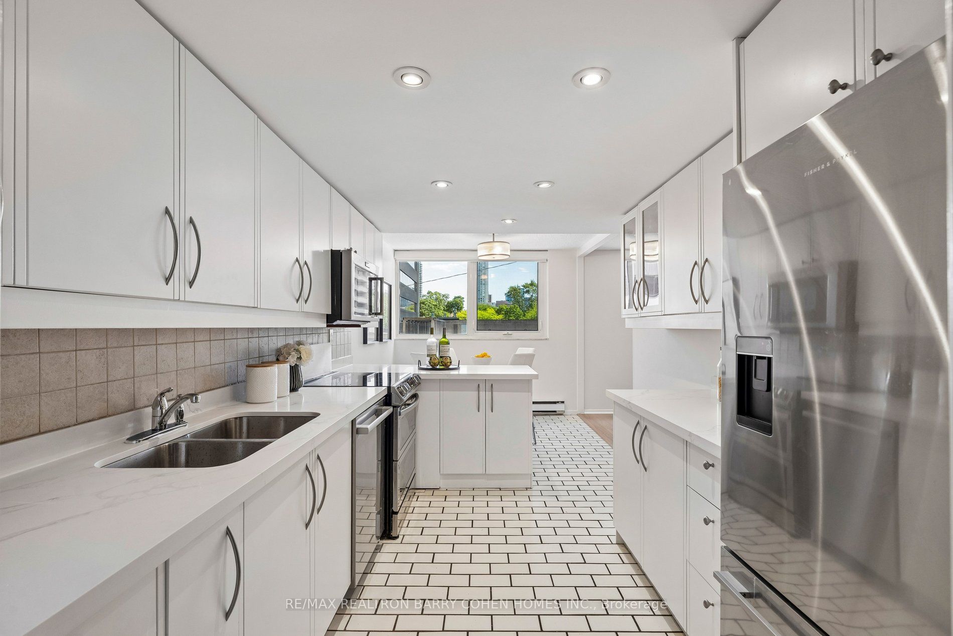 360 Bloor Street E 301 Property Photo 18