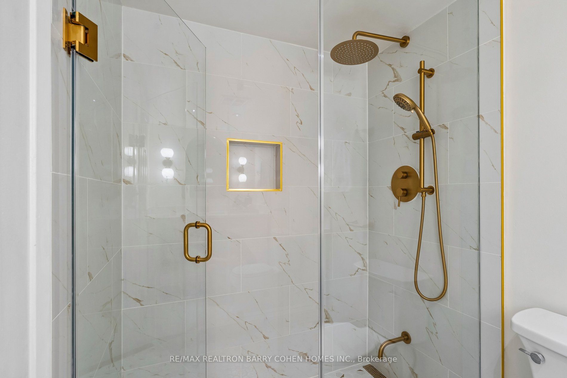 360 Bloor Street E 301 Property Photo 28