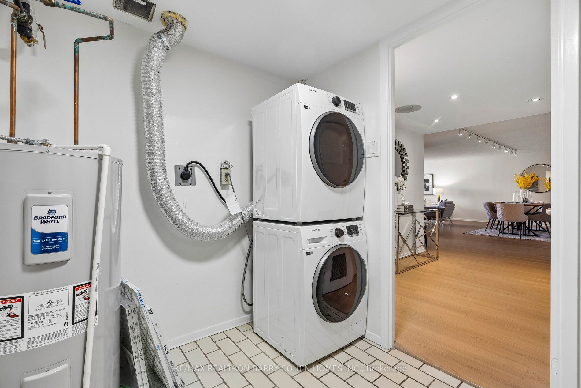 360 Bloor Street E 301 Property Photo 33