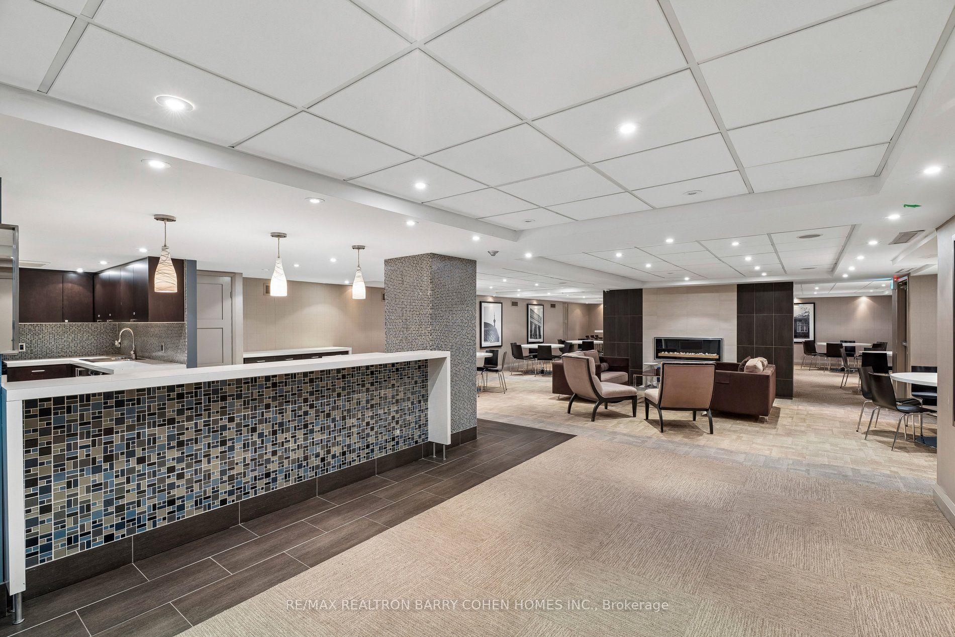 360 Bloor Street E 301 Property Photo 40