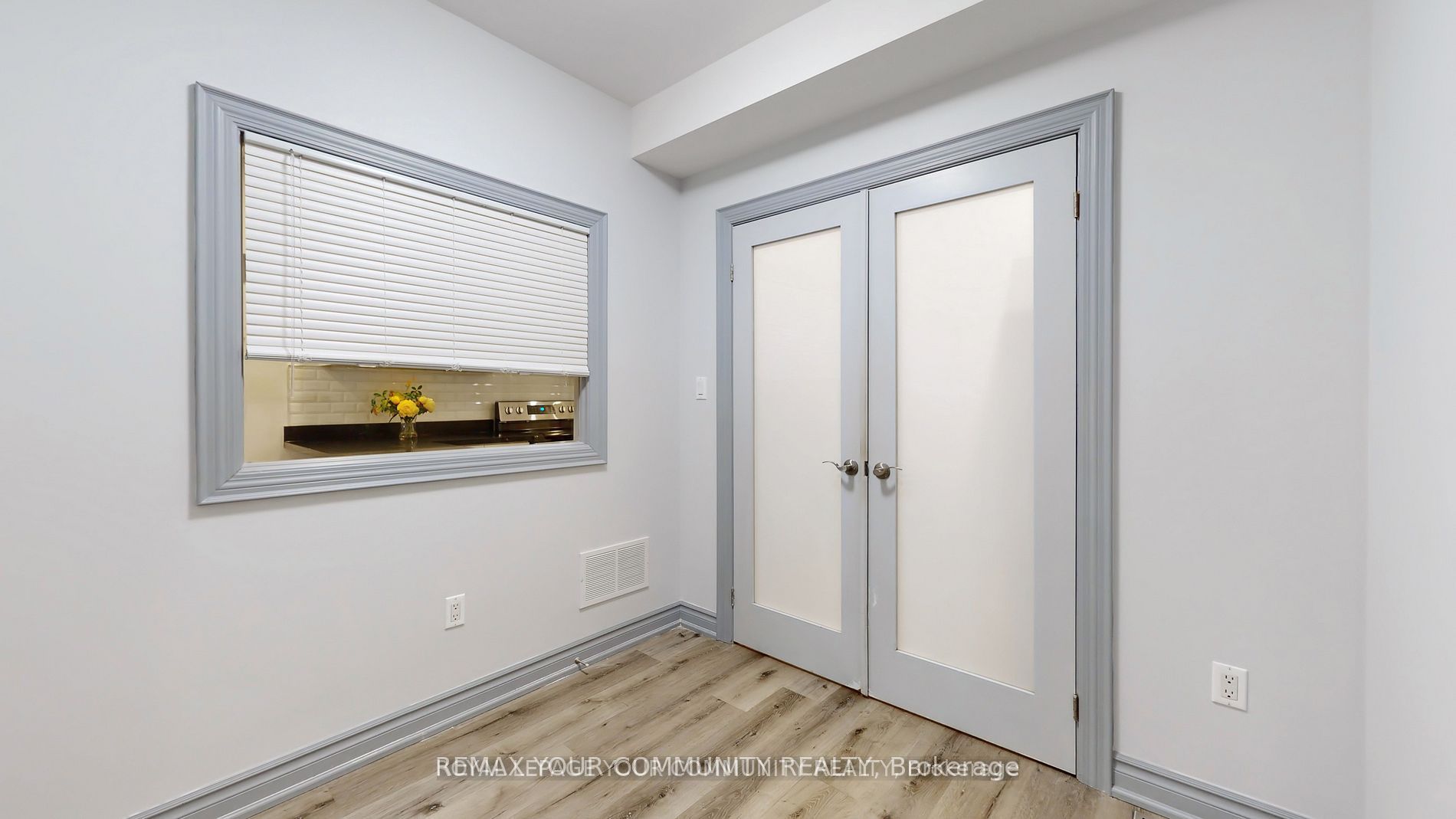 586 Parliament Street C Property Photo 13