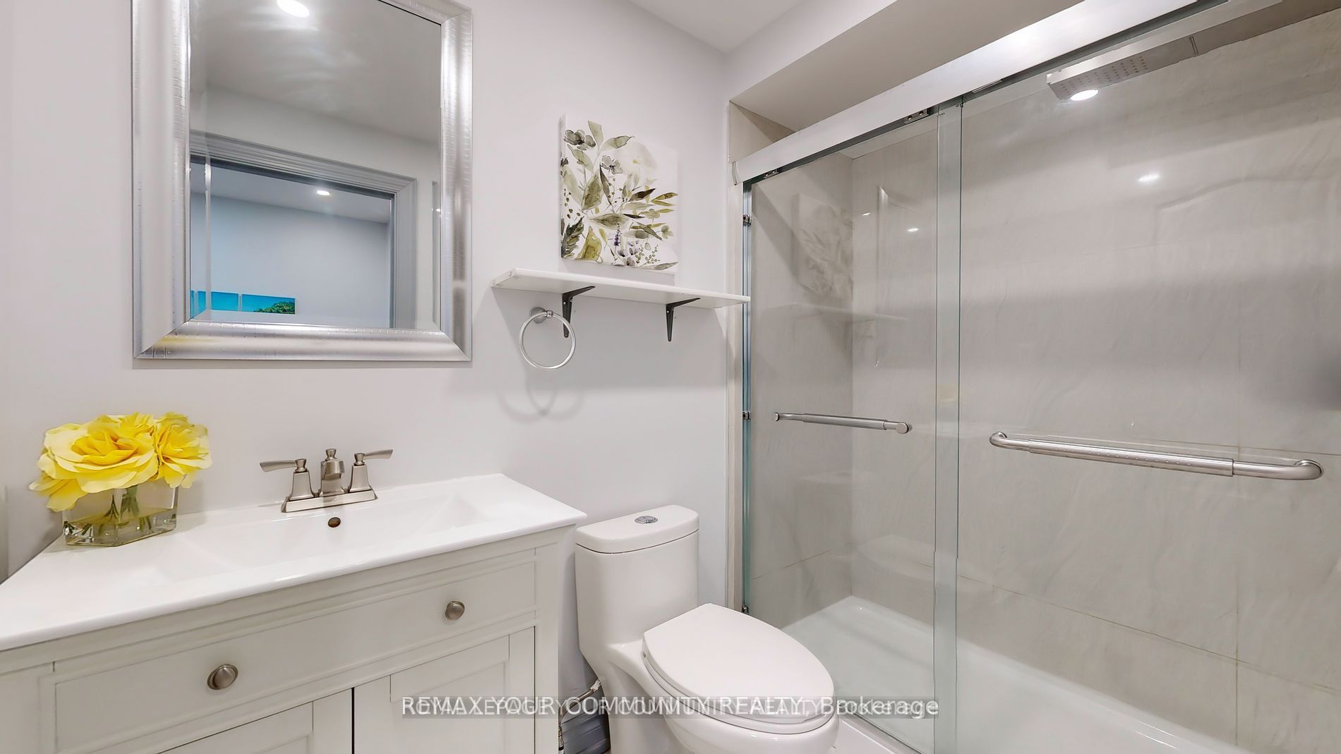 586 Parliament Street C Property Photo 18