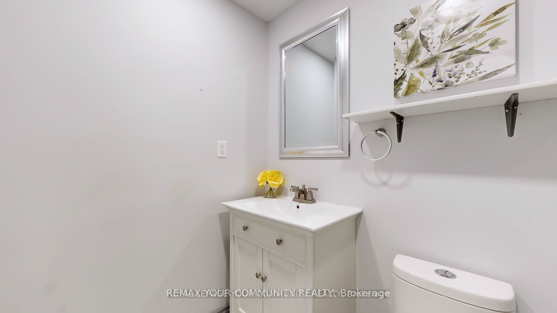 586 Parliament Street C Property Photo 19