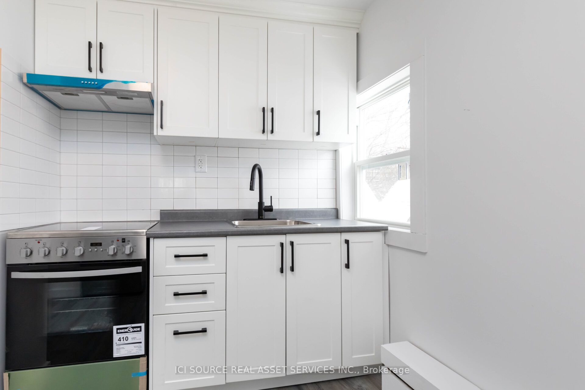 55 Madison Avenue Property Photo 7