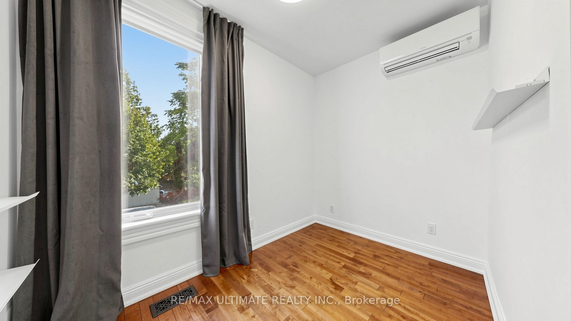 5 Collahie Street Property Photo 21