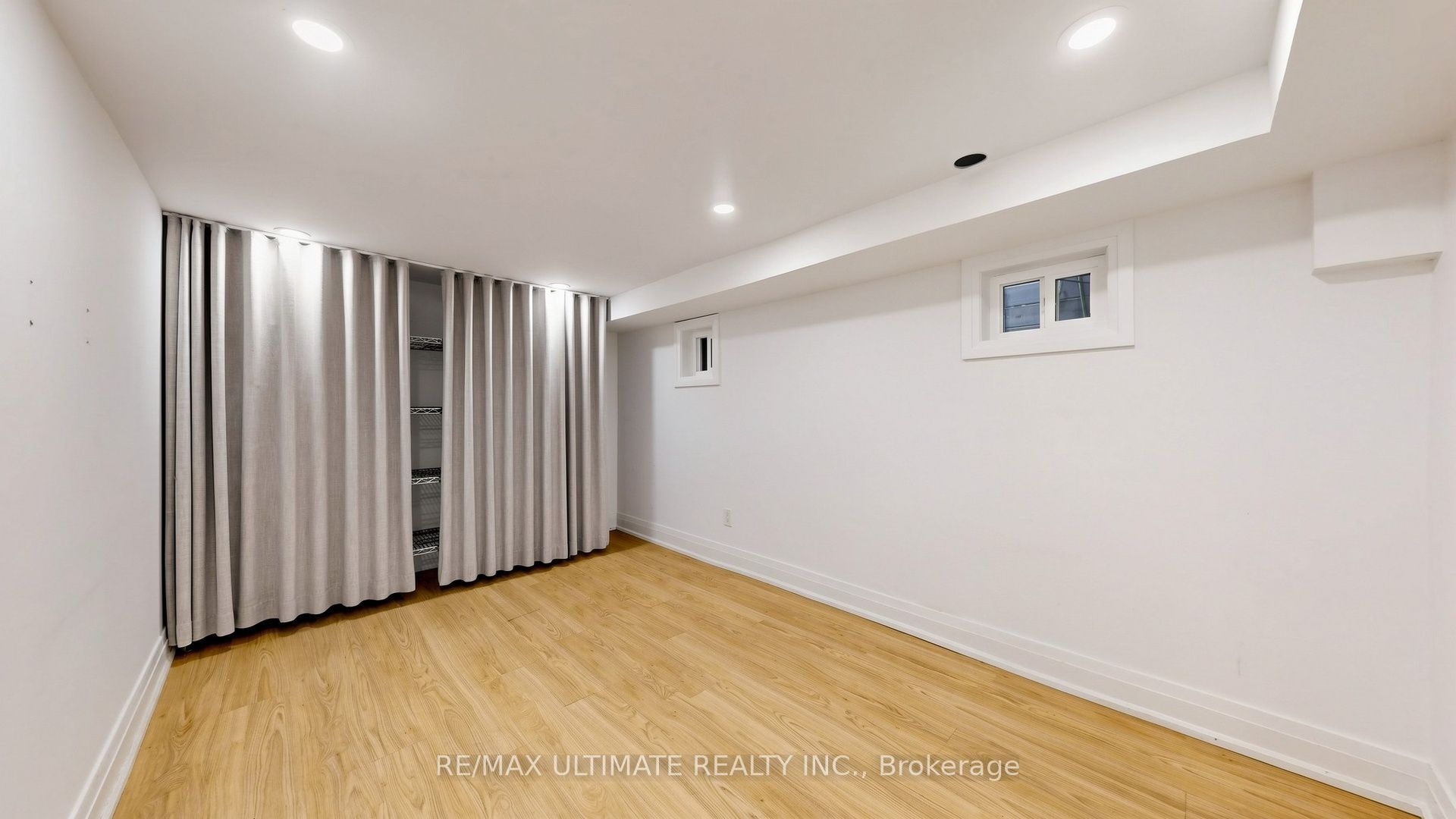 5 Collahie Street Property Photo 33