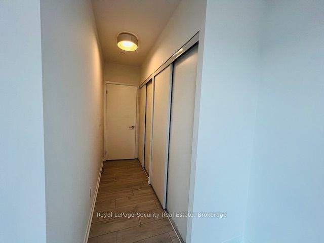 31 Tippett Road 645 Property Photo 16