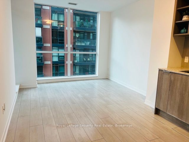 31 Tippett Road 645 Property Photo 24