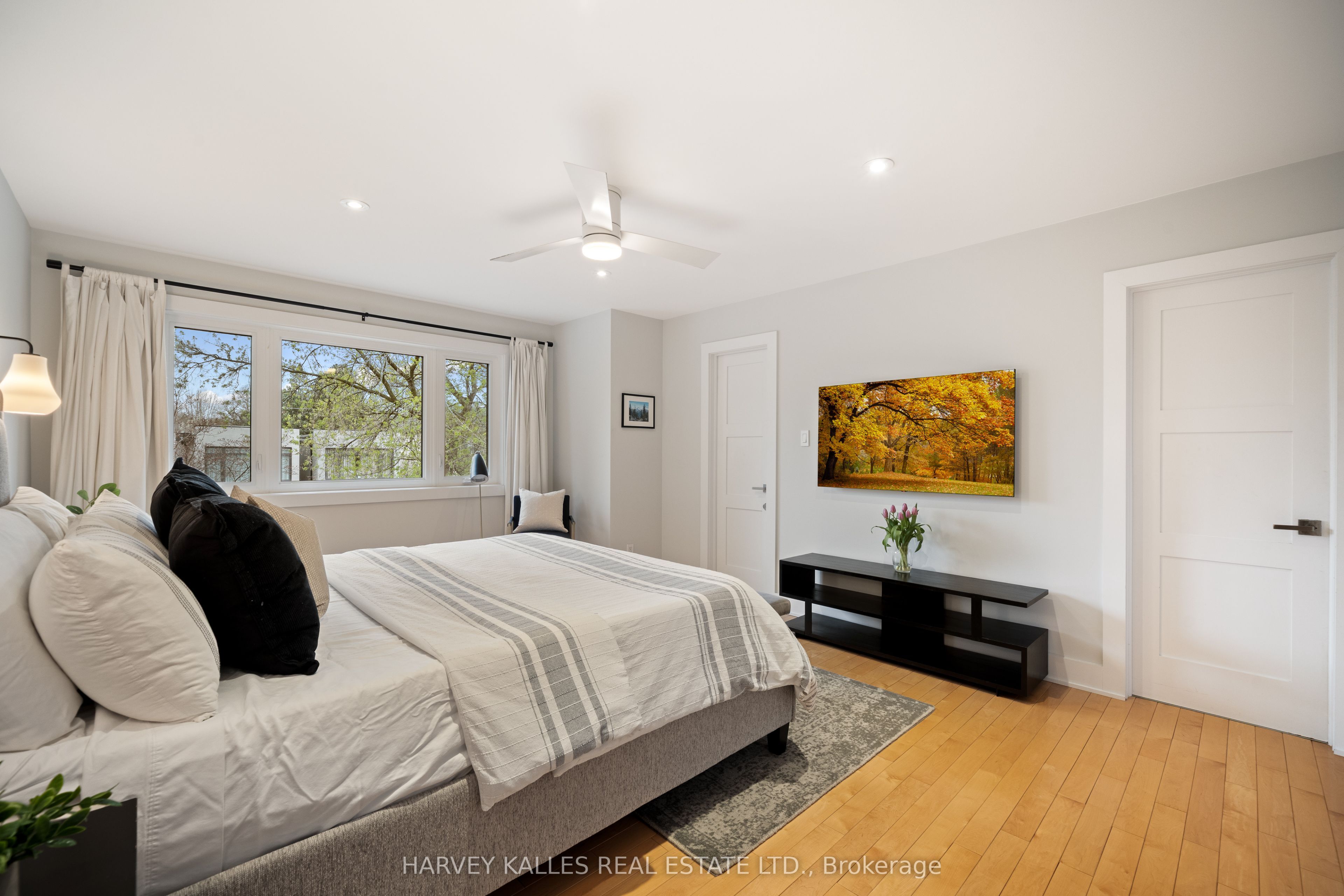 434 Bedford Park Avenue Property Photo 25