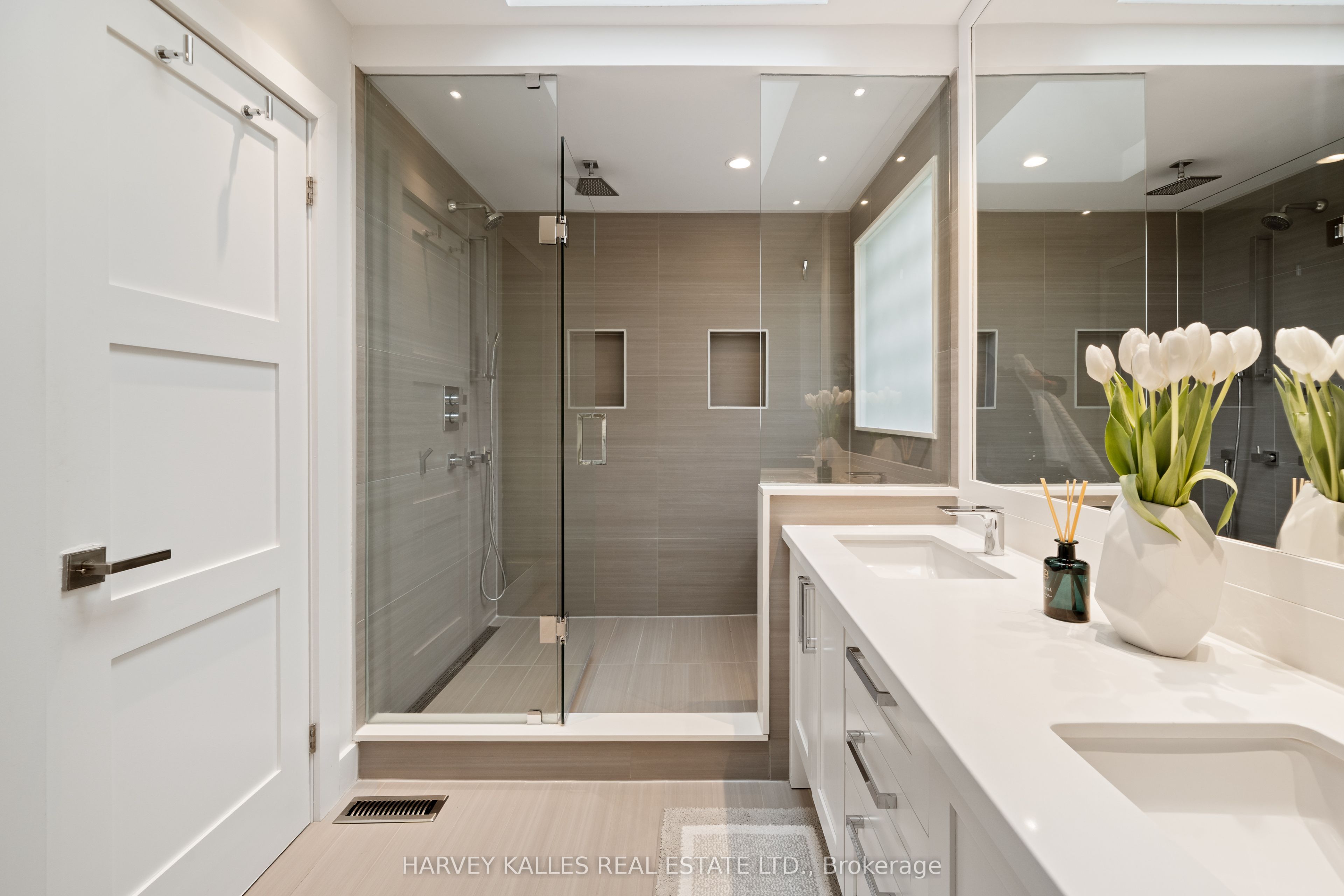 434 Bedford Park Avenue Property Photo 27