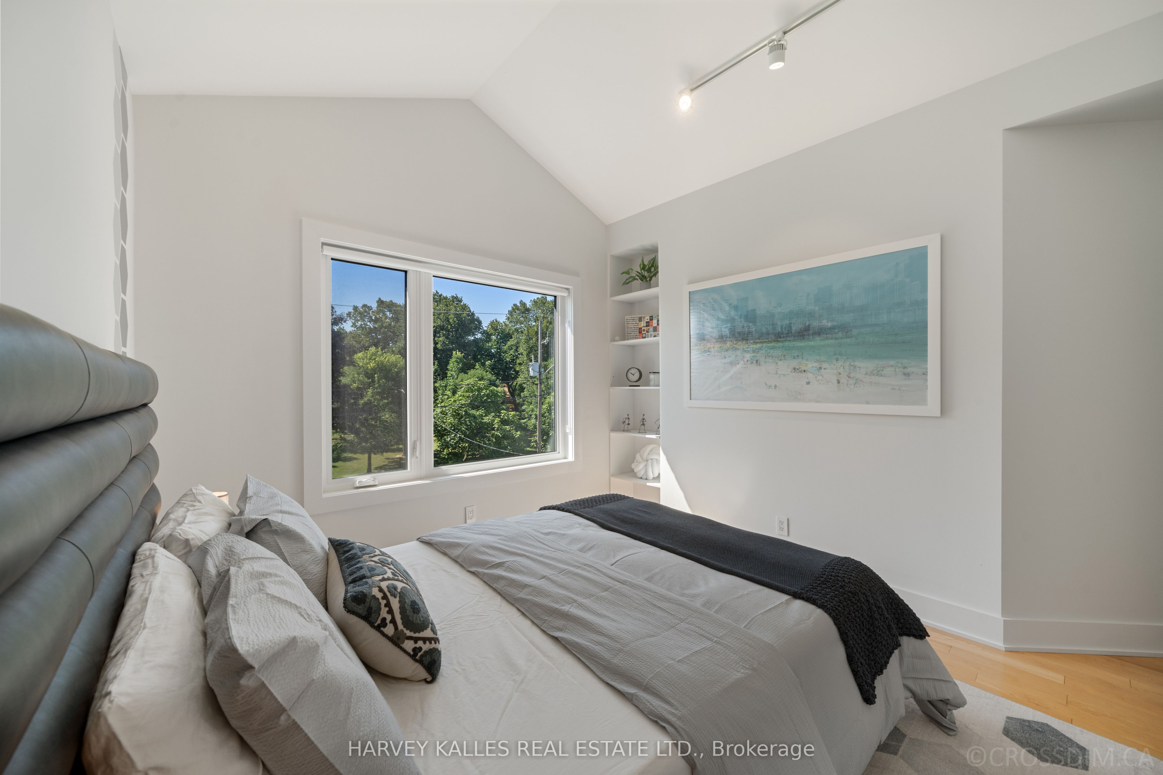 434 Bedford Park Avenue Property Photo 31