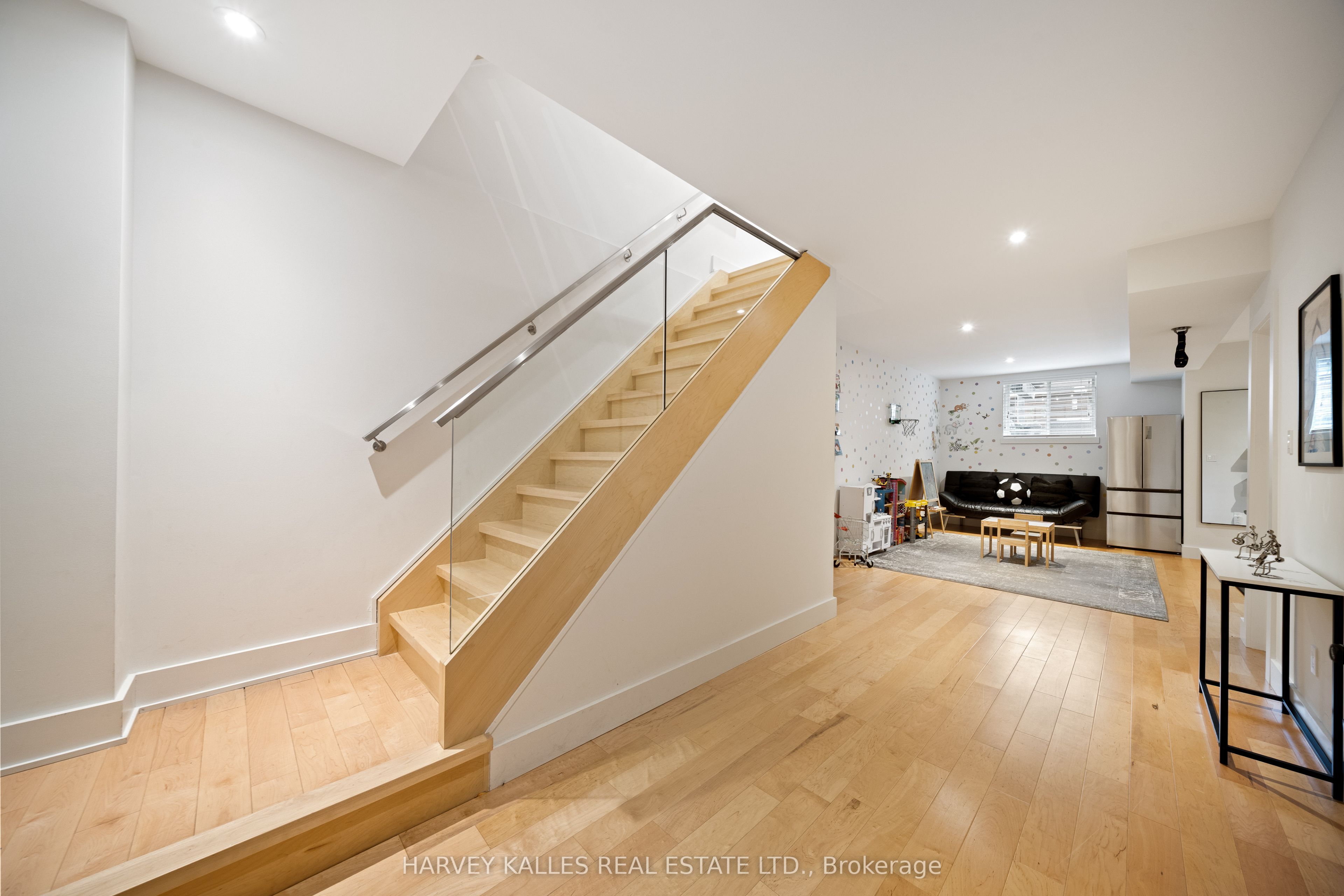 434 Bedford Park Avenue Property Photo 35