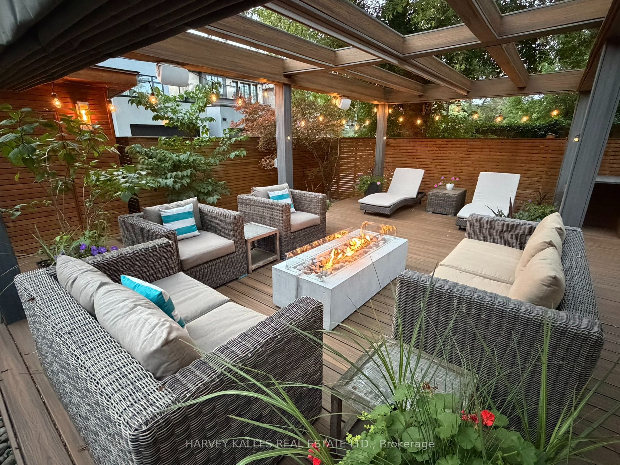 434 Bedford Park Avenue Property Photo 44