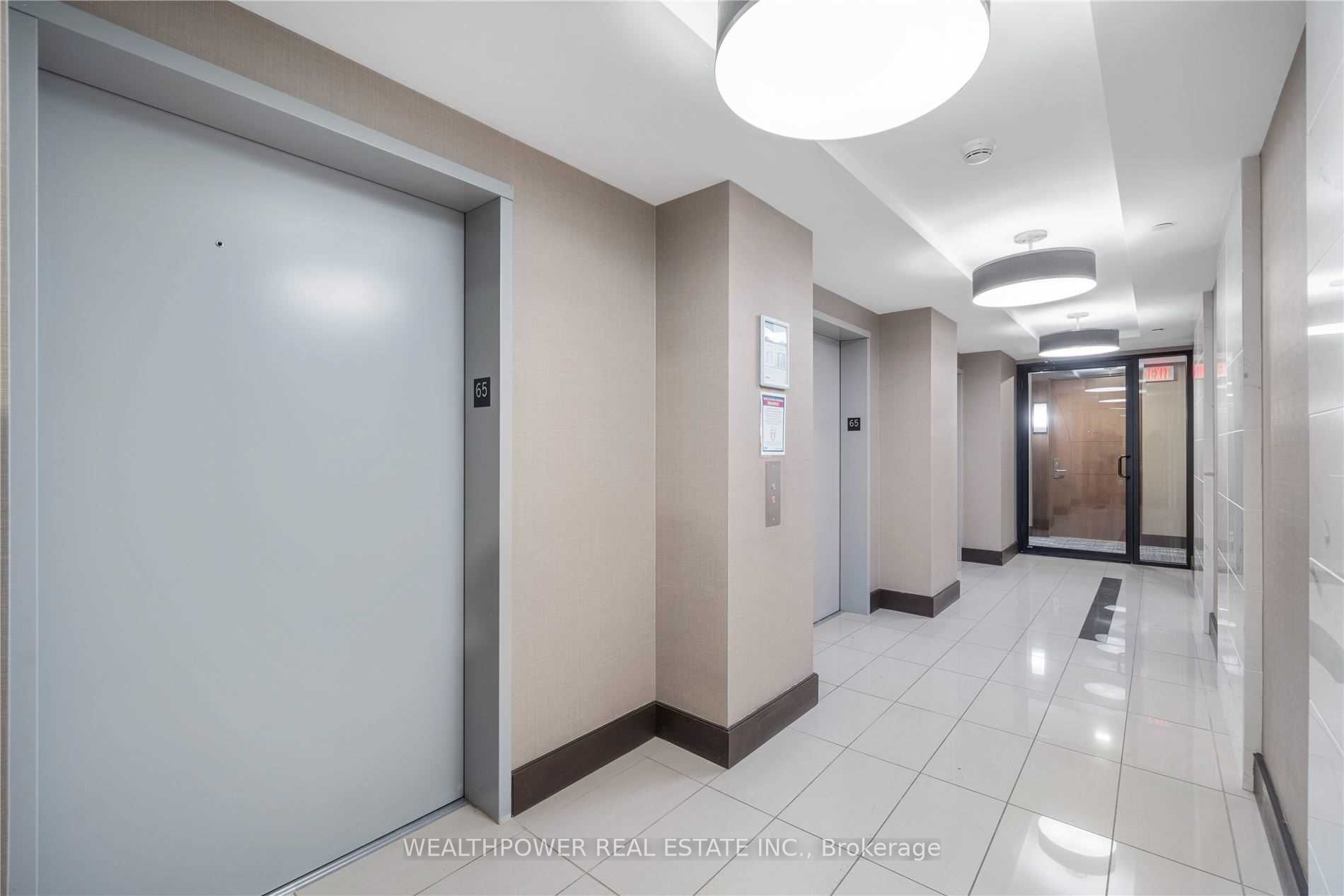 388 Yonge Street 6504 Property Photo 4