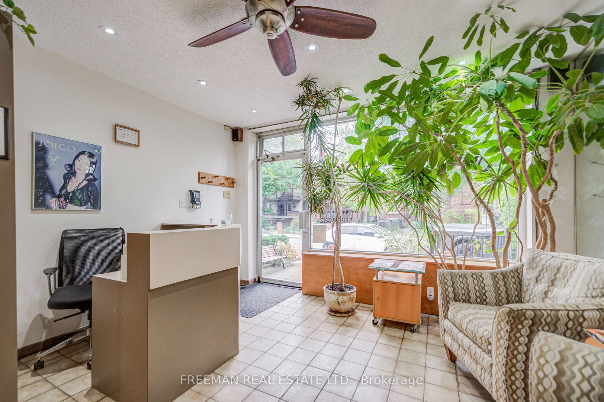 492 Manning Avenue Property Photo 10