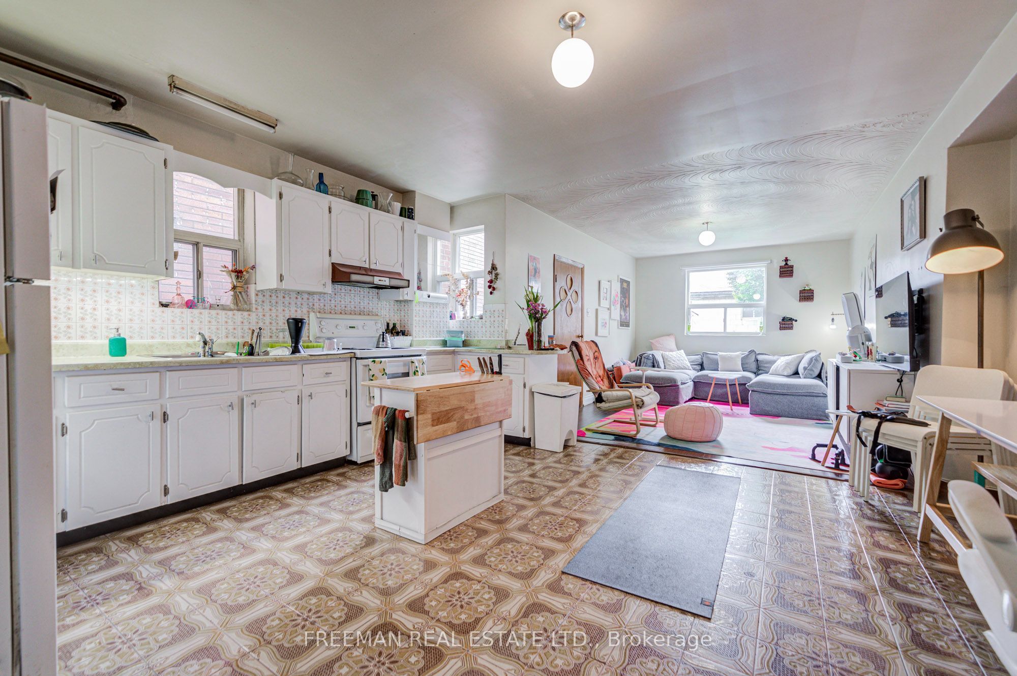 492 Manning Avenue Property Photo 19