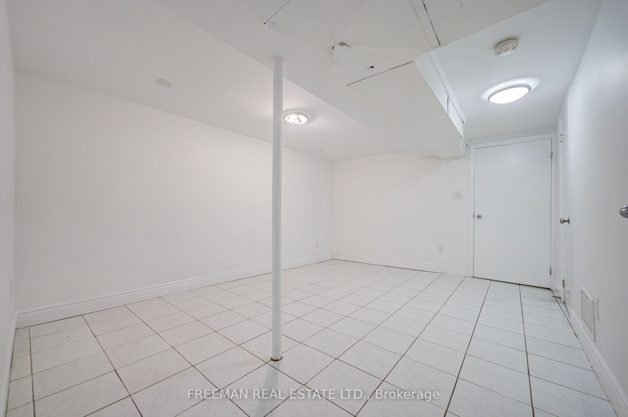 492 Manning Avenue Property Photo 31