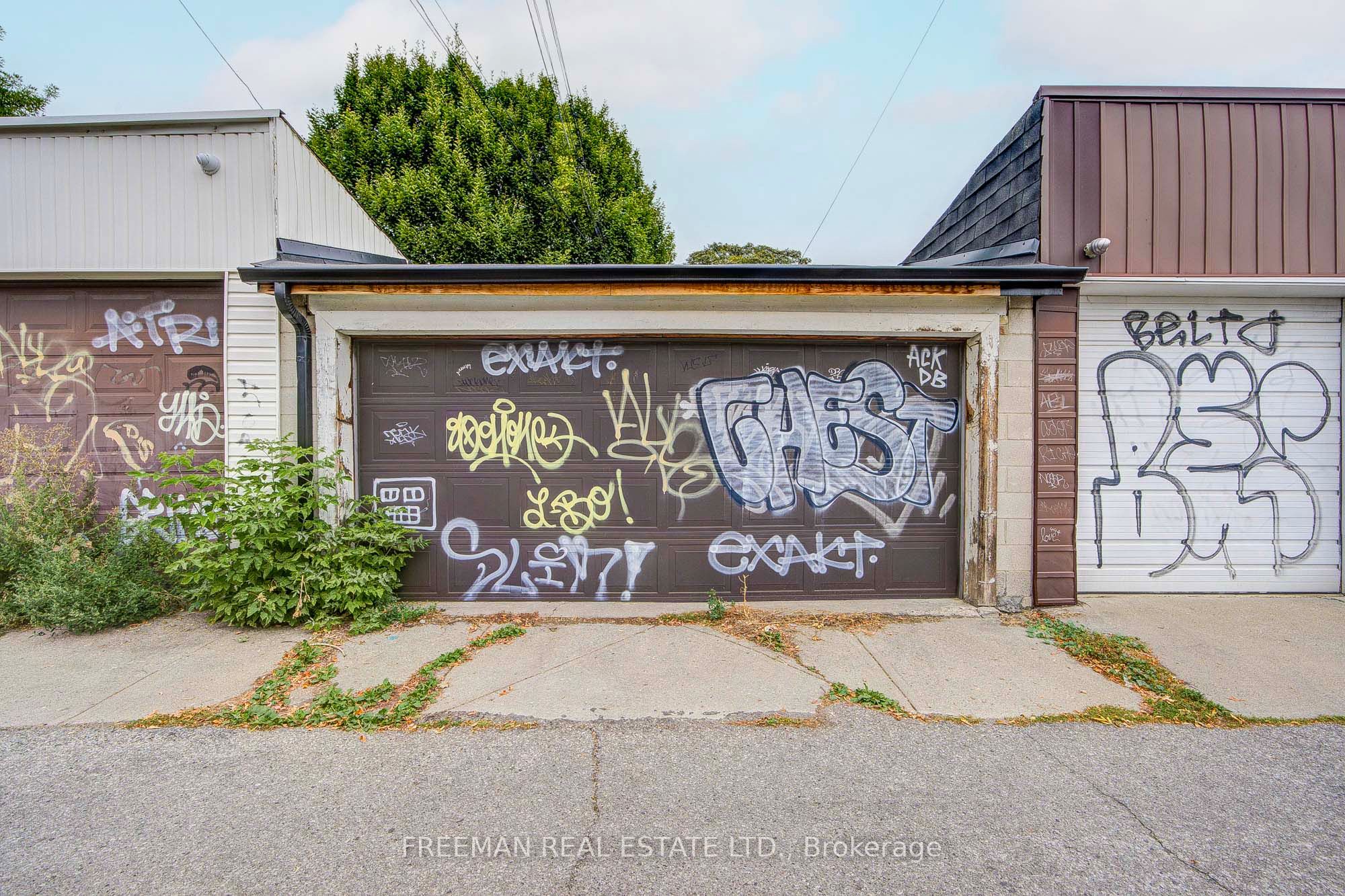 492 Manning Avenue Property Photo 40