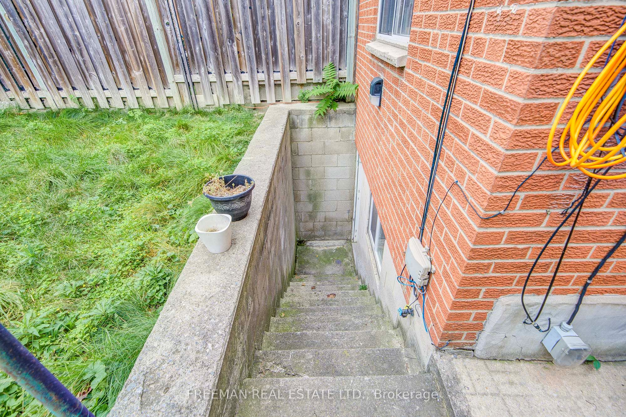 492 Manning Avenue Property Photo 42