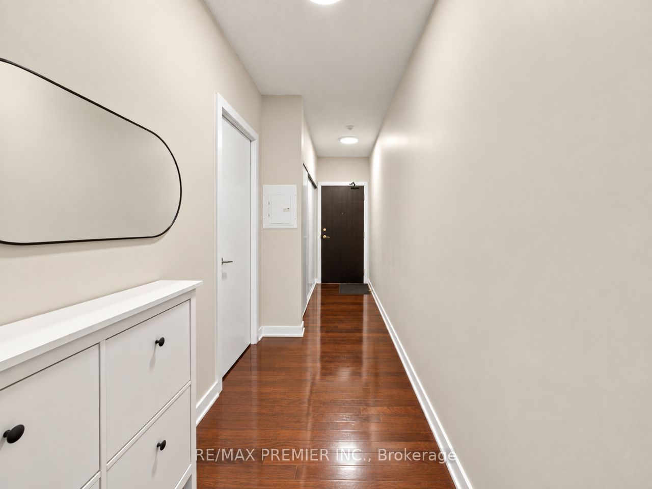 33 Charles Street E 1405 Property Photo 11