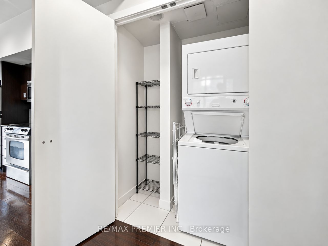 33 Charles Street E 1405 Property Photo 29