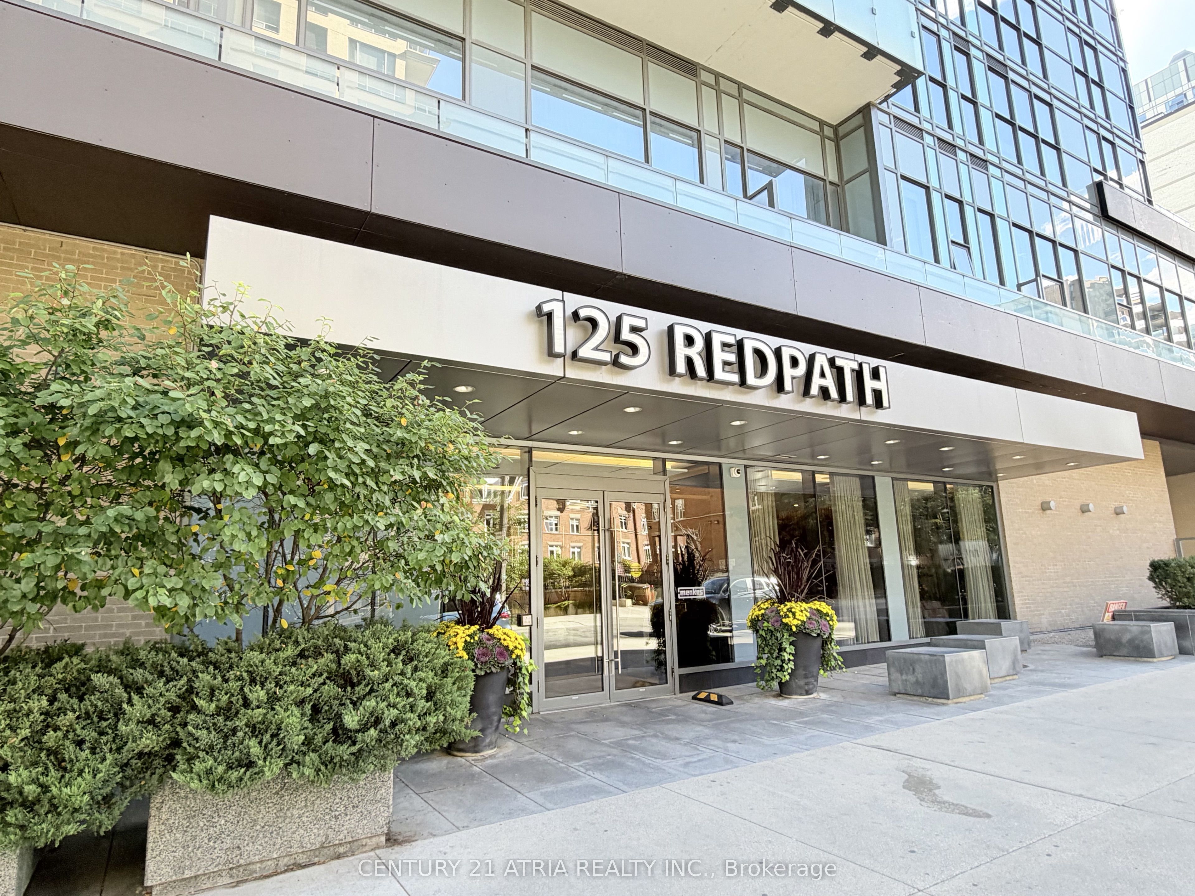 125 Redpath Avenue 512 Property Photo 1