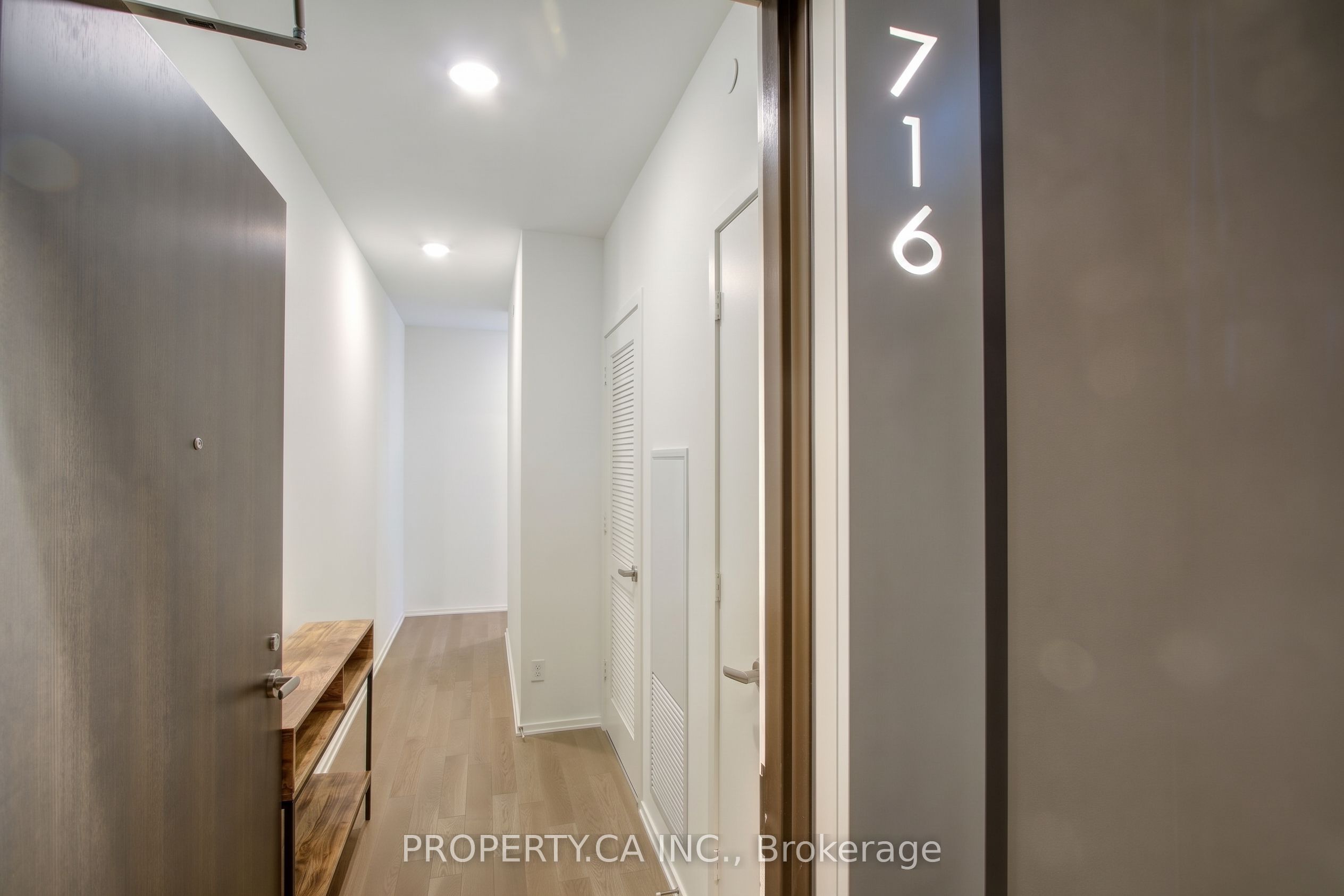 12 Bonnycastle Street 716 Property Photo 2