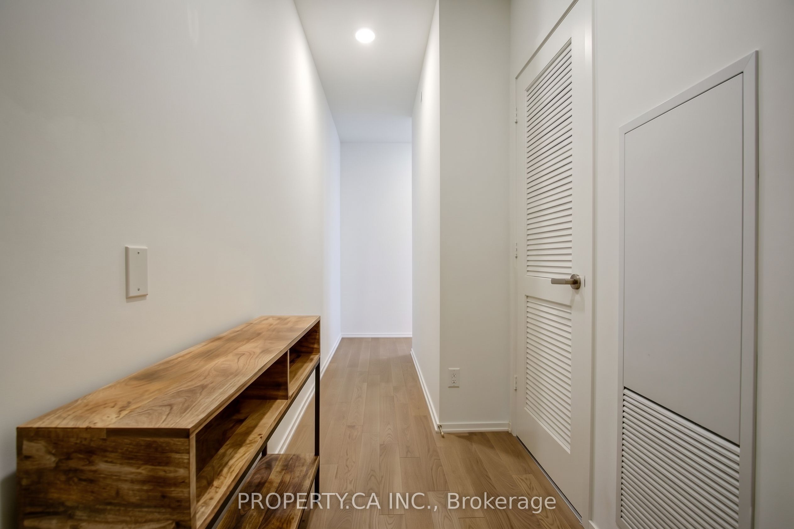 12 Bonnycastle Street 716 Property Photo 3
