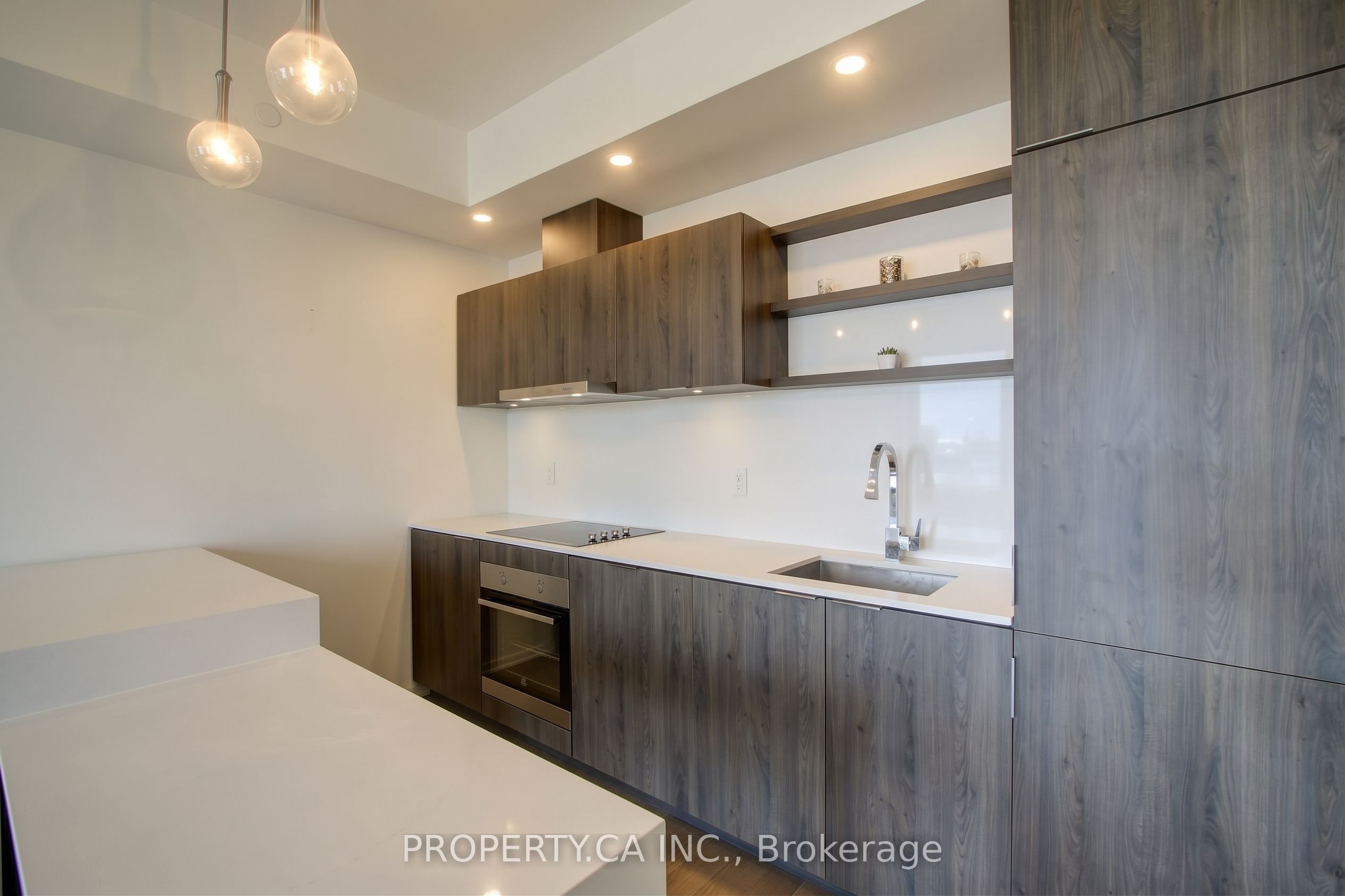 12 Bonnycastle Street 716 Property Photo 5