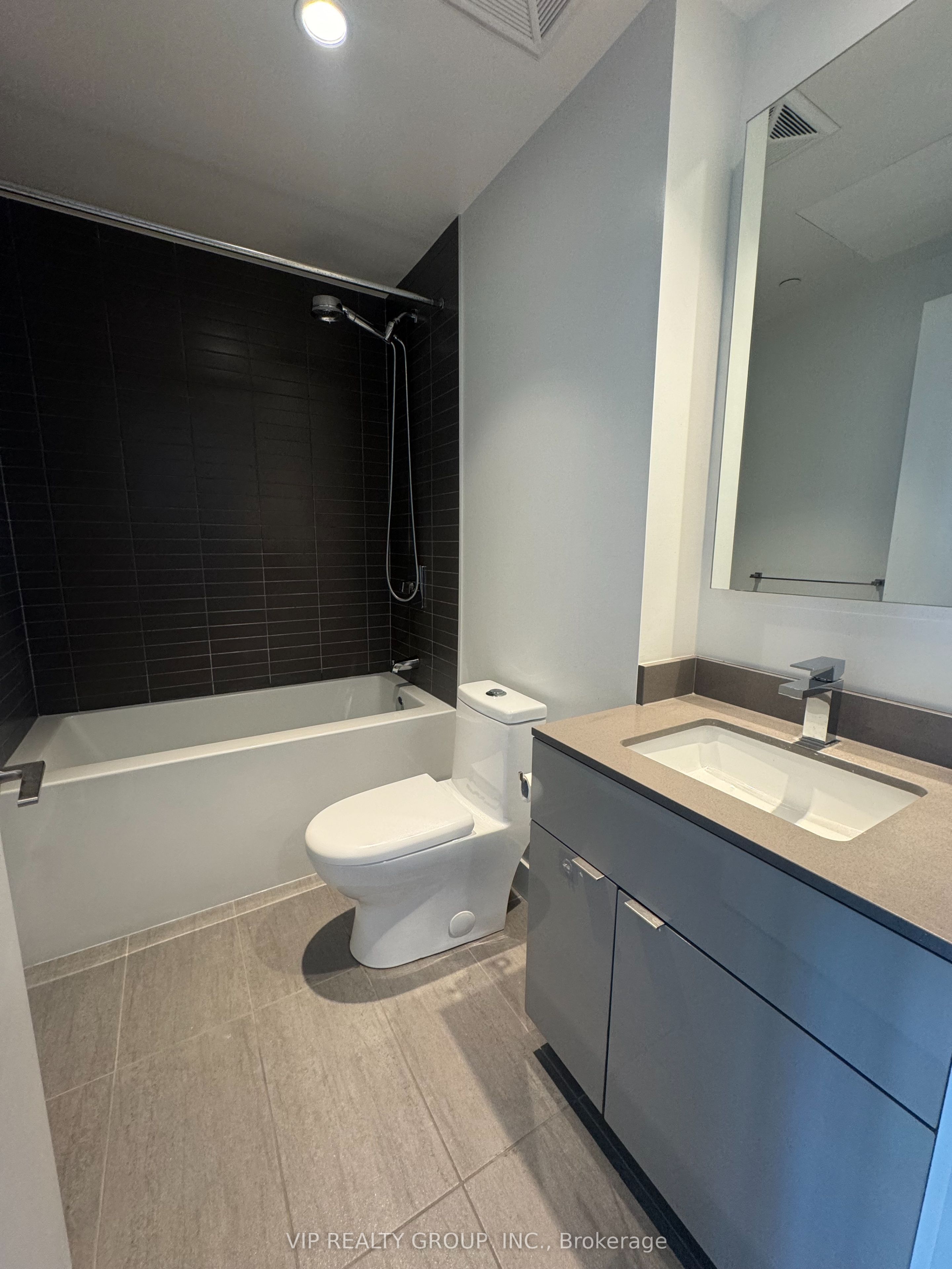 7 Grenville Street 2606 Property Photo 11